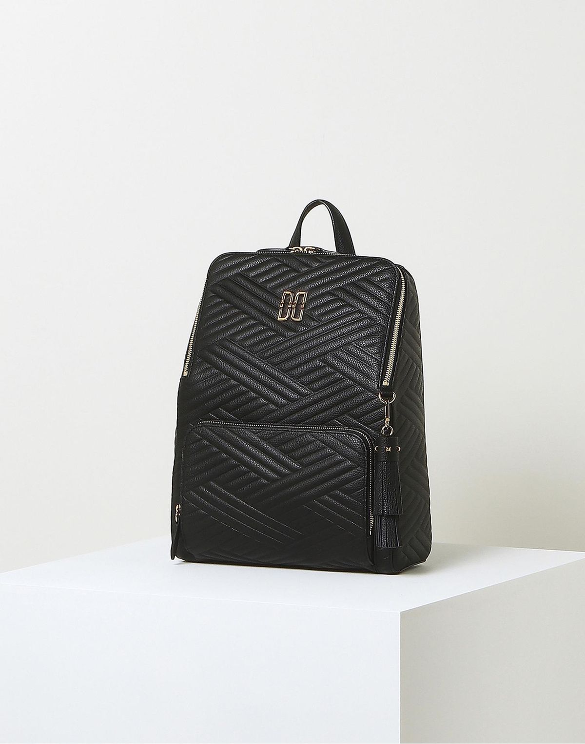 닥스 여성 액세서리(DAKS WOMENS ACCESSORIES) [CARLISLE] 블랙 칼라일 가죽 백팩 DCBA3F369BK