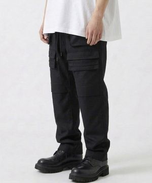 울블랜드 멀티 앞포켓 벨크로 조거 Black