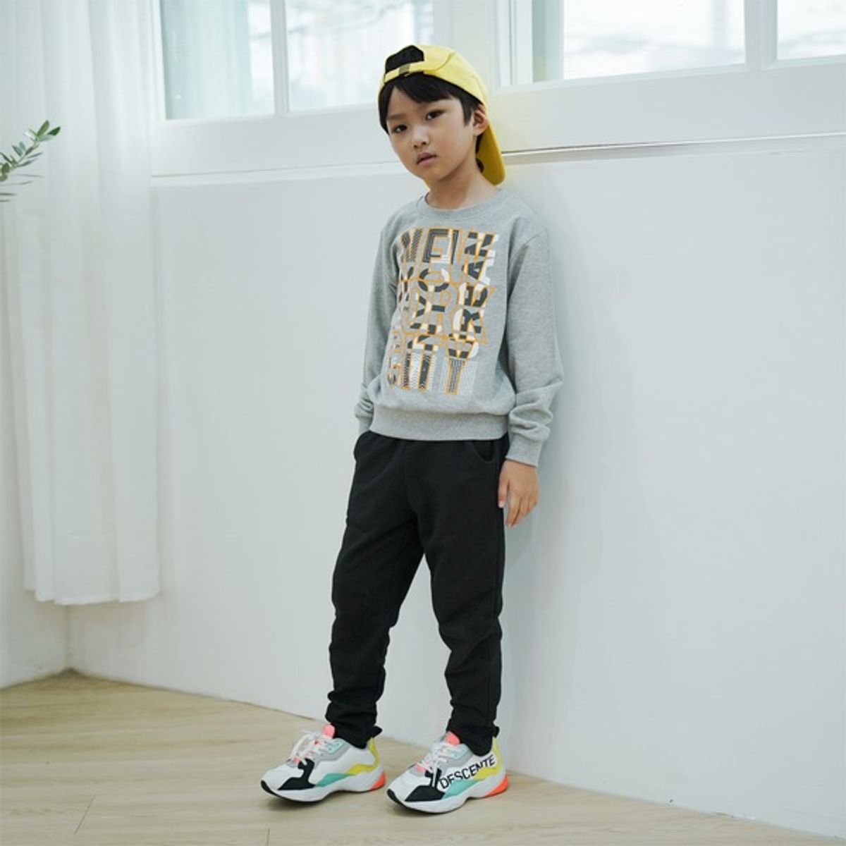 아쿠아티카 키즈(AQUATICA KIDS) 키즈 AQKT05 상의멜란지+하의검정
