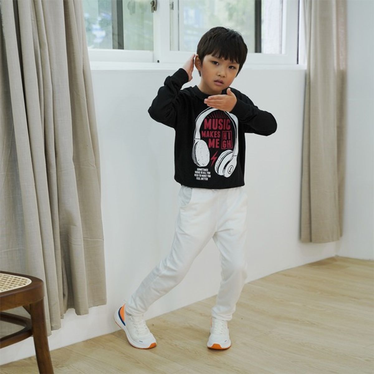 아쿠아티카 키즈(AQUATICA KIDS) 키즈 AQKT07 상의검정+하의아이보리