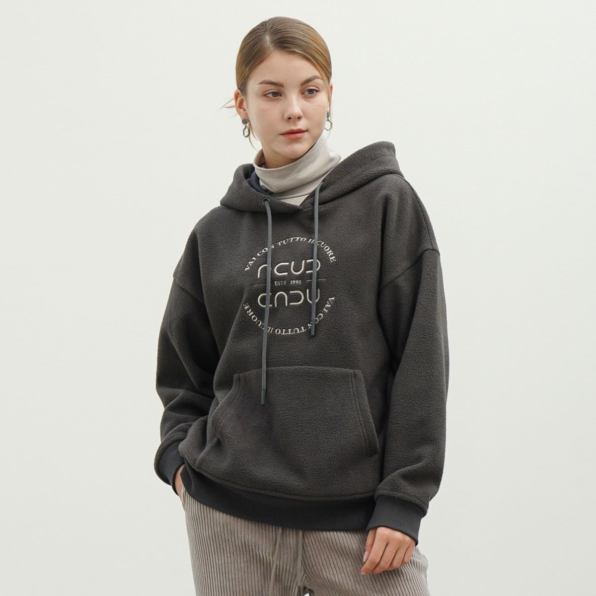 아쿠드(ACUD) Boucle Logo Hoodie Sweatshirt _Grey
