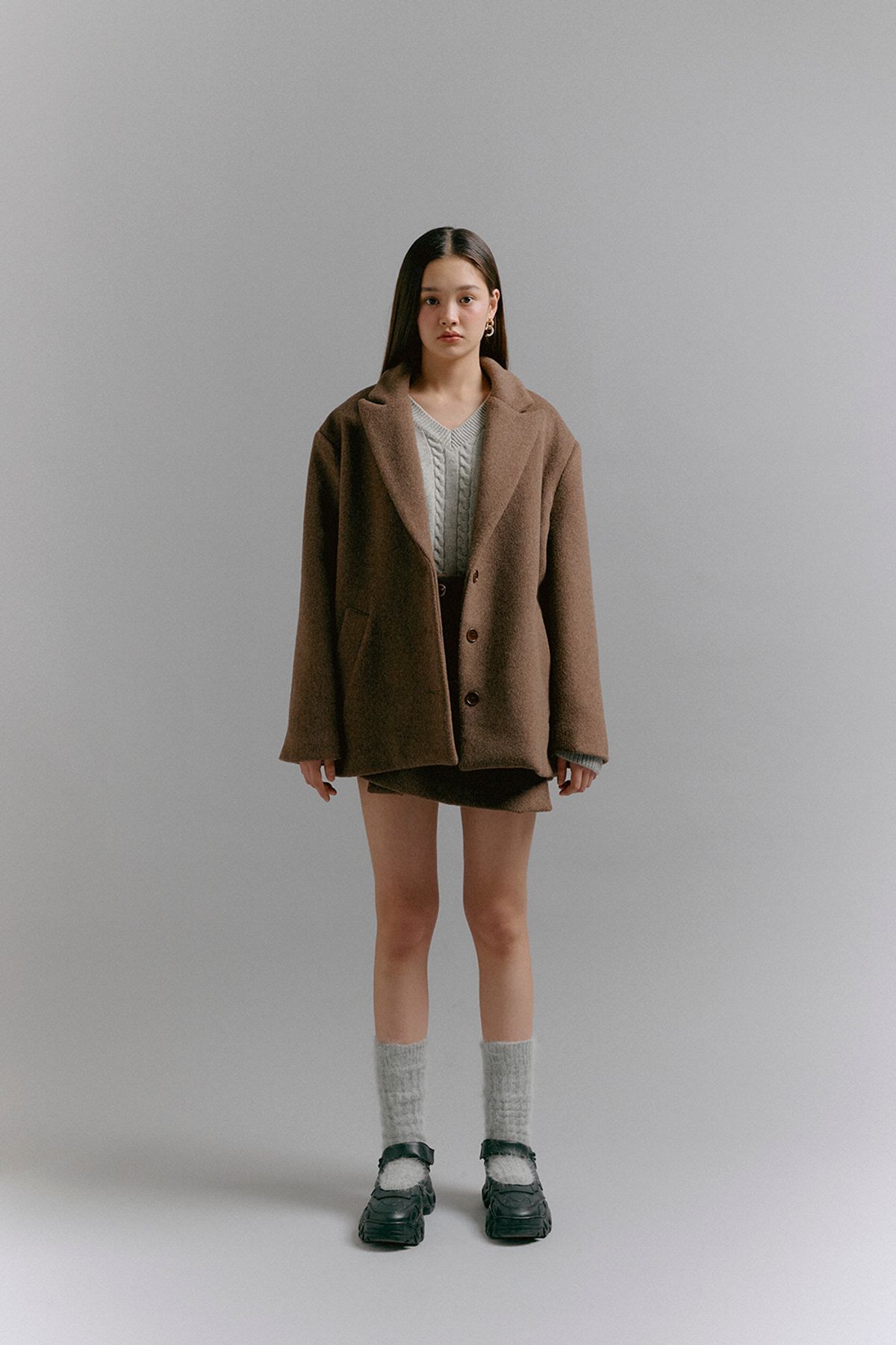 소프트서울(SOFT SEOUL) 스퀘어 하프 코트 [브라운]
