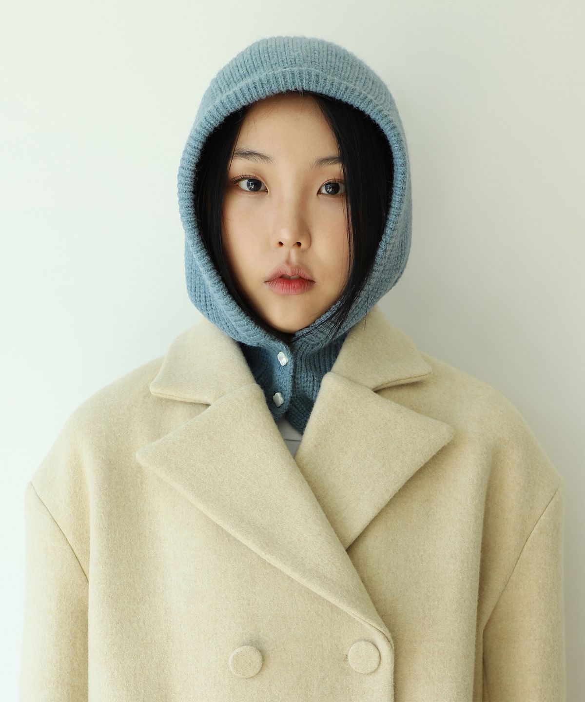 고코리(GOCORI) PEARL BUTTON BALACLAVA - INDIE BLUE 니트 바라클라바