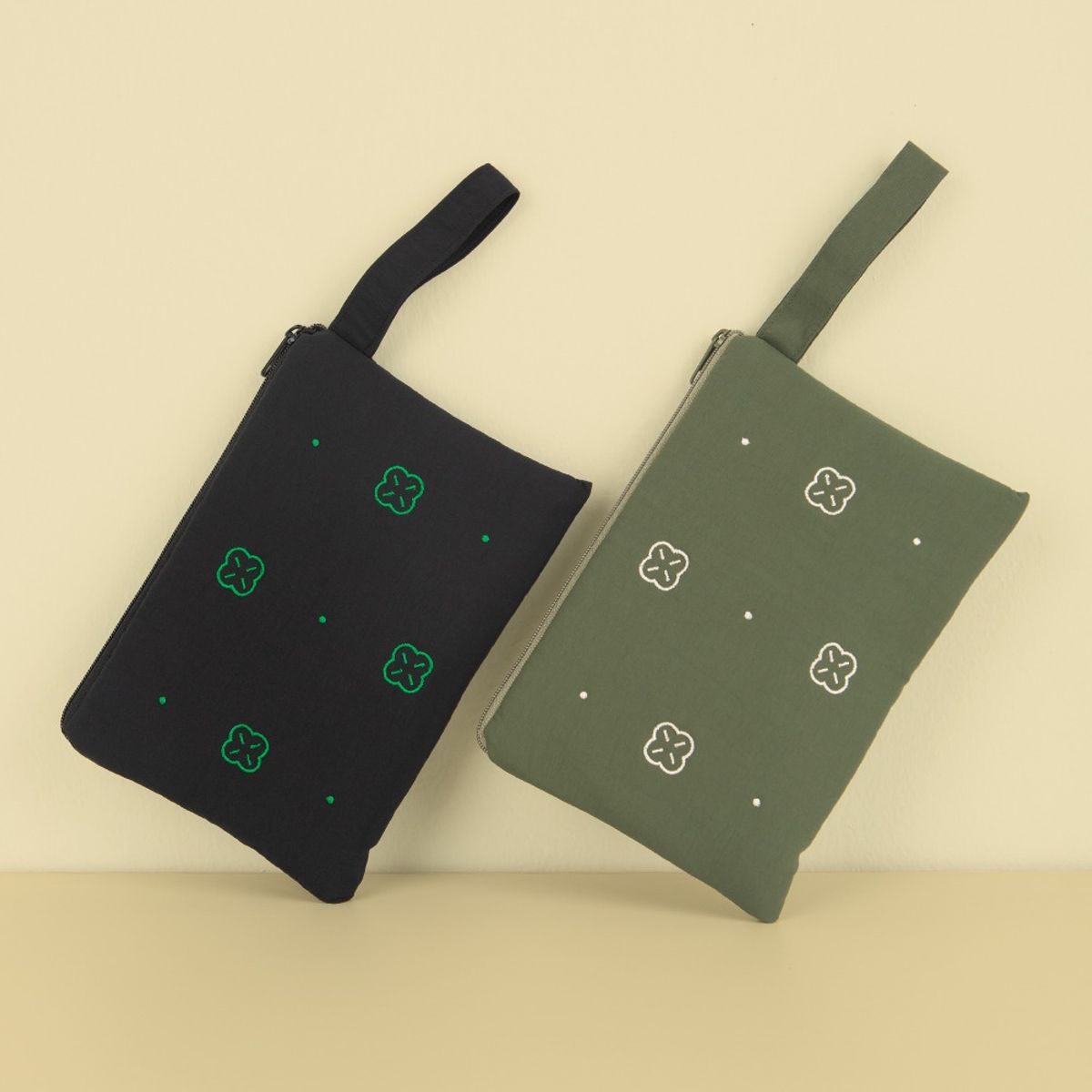 올뉴프레임(ALL NEW FRAME) Airy Basic Pouch - CLOVER PT