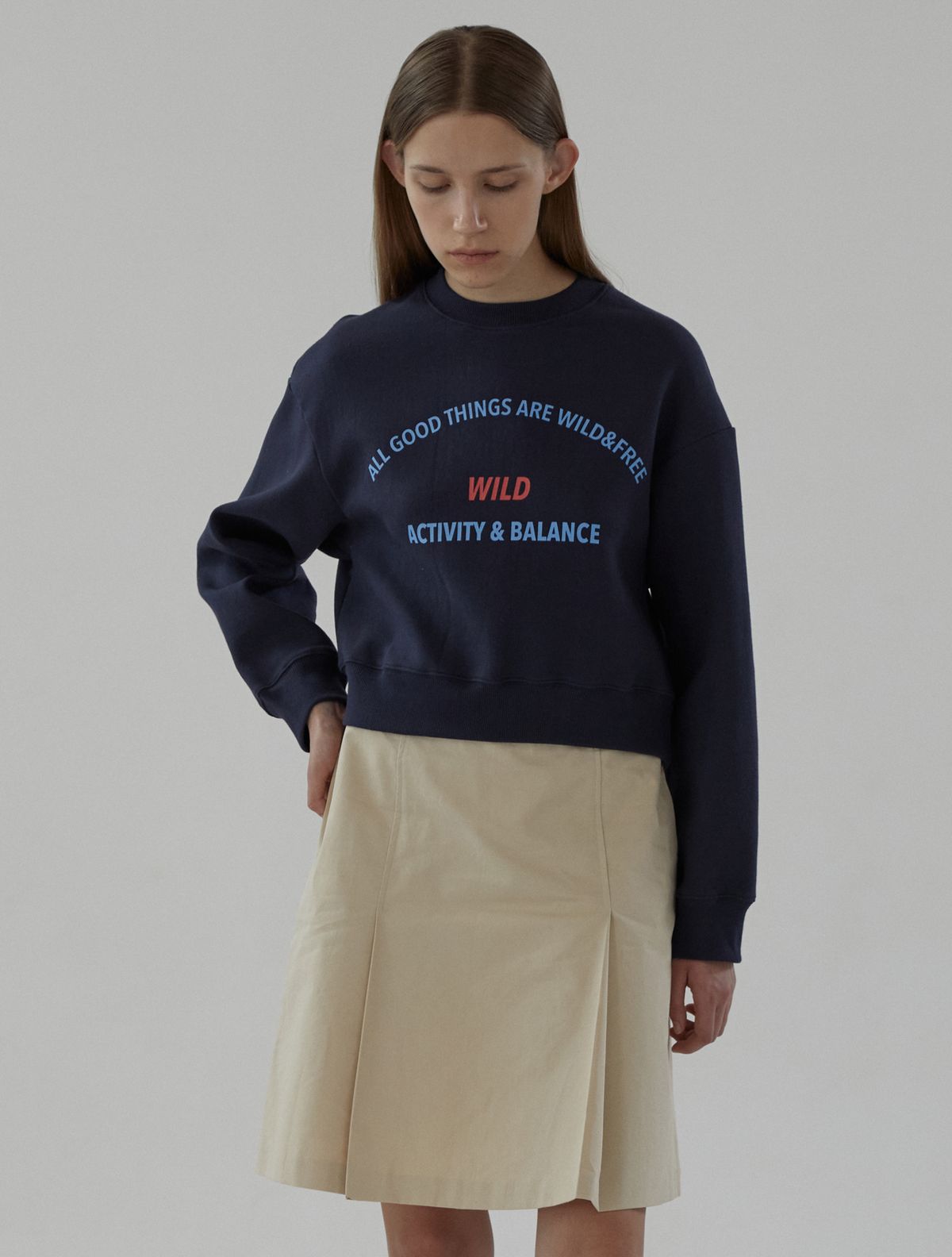 와일드웍스(WILDWORKS) A&B oval crop SWEATSHIRT Navy