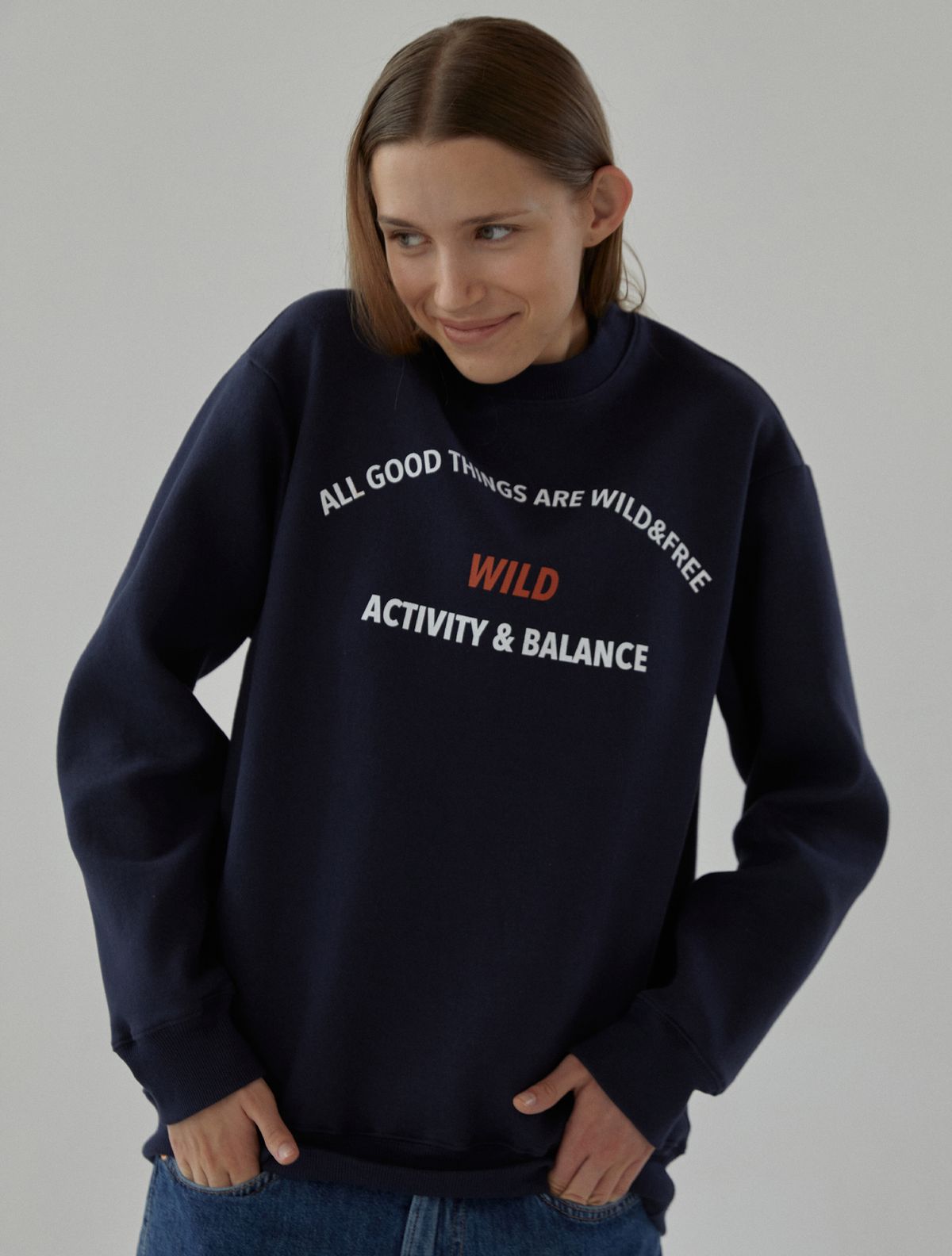 와일드웍스(WILDWORKS) A&B oval SWEATSHIRT_Navy