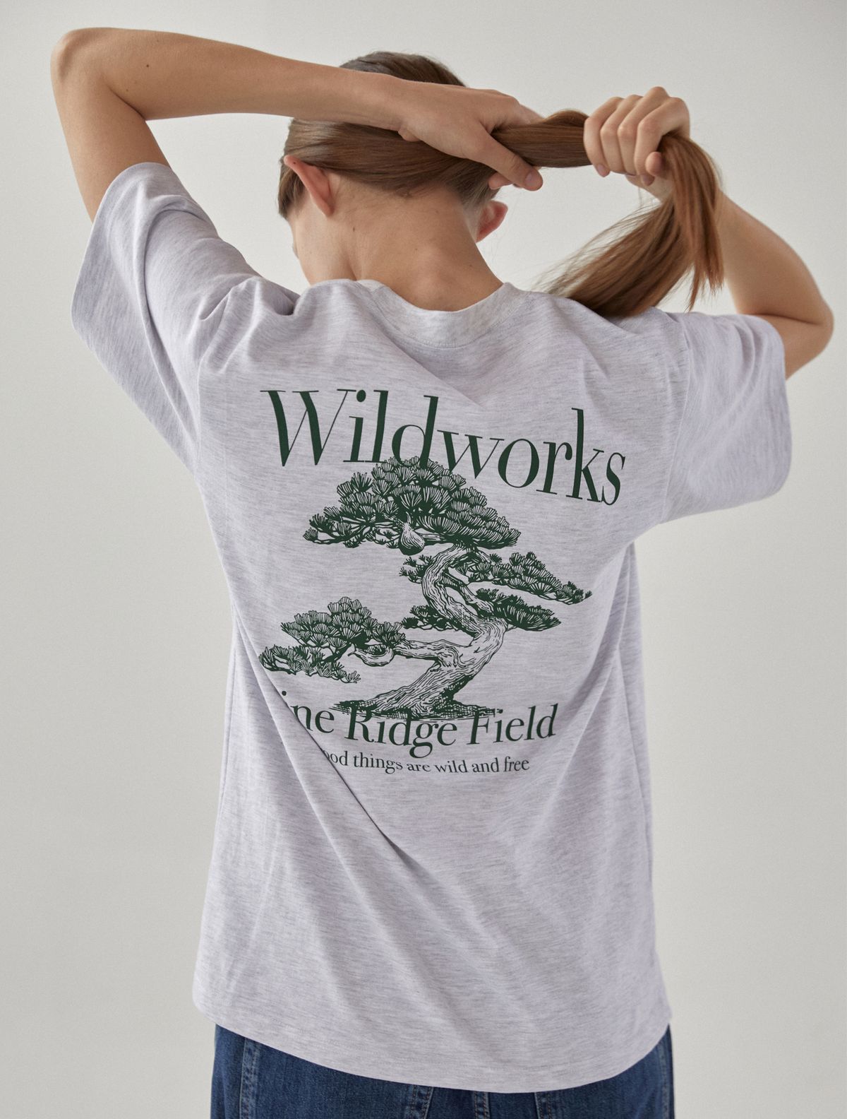 와일드웍스(WILDWORKS) Pine Ridge Field Graphics T-SHIRT_Melange Grey
