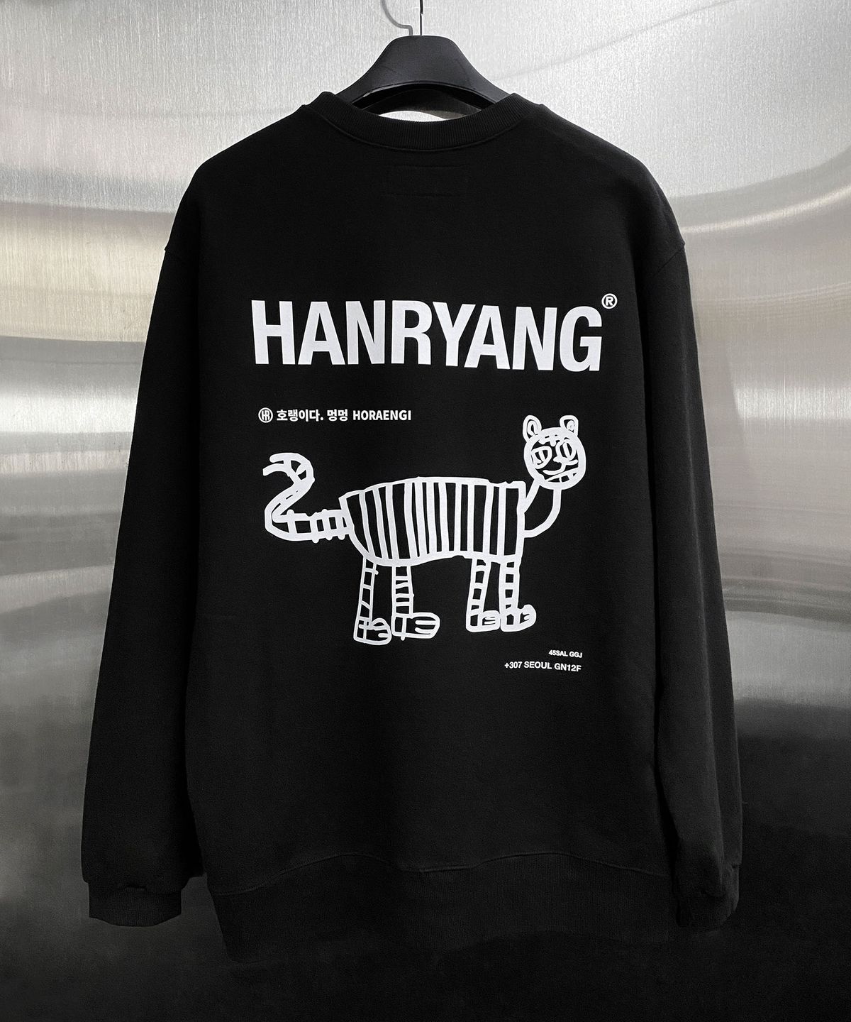 한량 컬렉티브(HANRYANG COLLECTIVE) HR®  HORAENGI MUNGMUNG MTM BLACK
