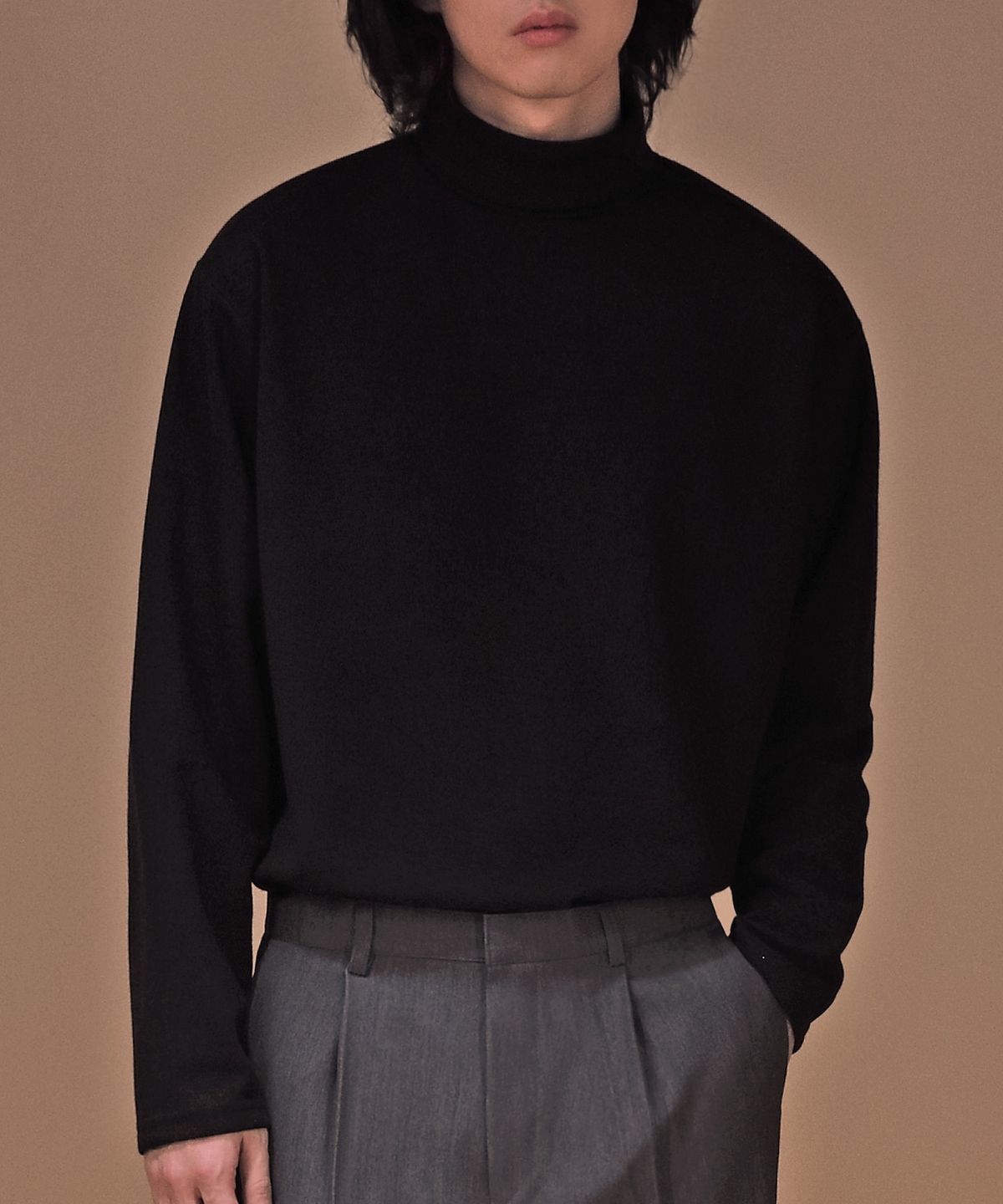베리베인(VERYVAIN) COMFORT TURTLENECK (BLACK)