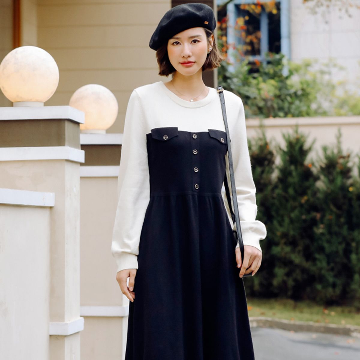 랭썬(LANGSON) LS_Soft slim knitted sweater dress_BLACK