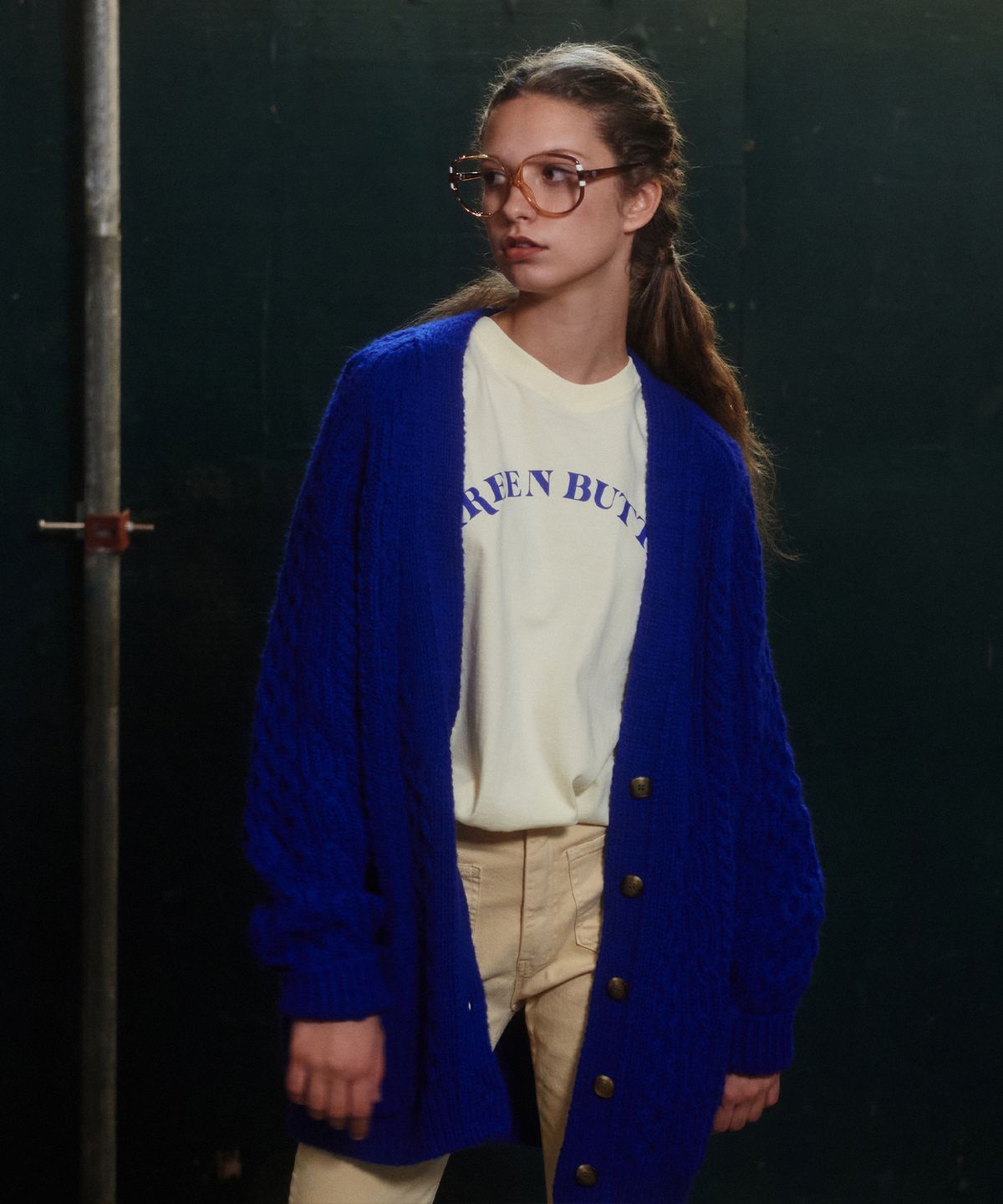 그린버터(GREENBUTTER) Wool Over Cable Cardigan (Cobalt)