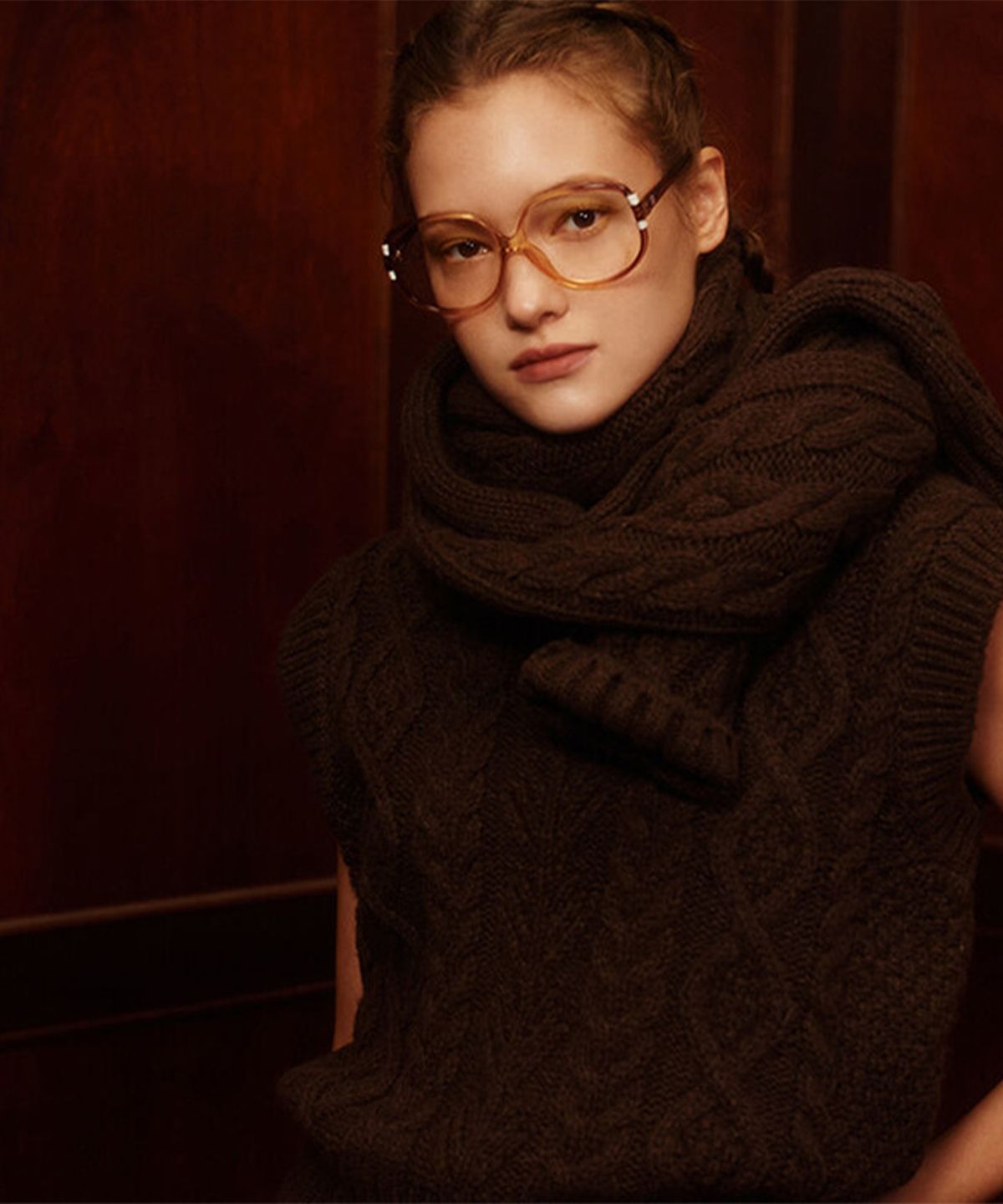 그린버터(GREENBUTTER) Wool Cable Knit Vest (Brown)