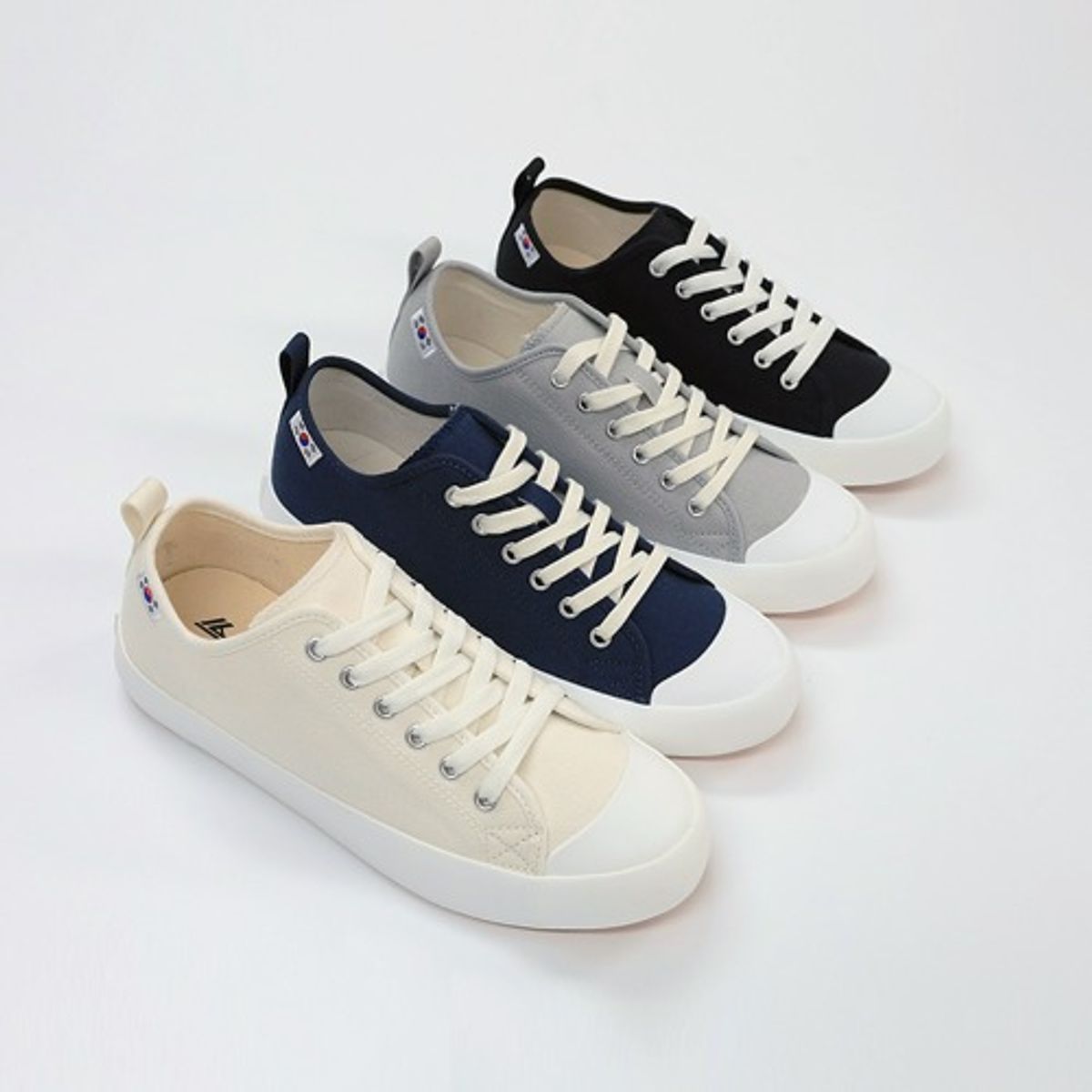 라카이(LAKAI) KR 라라 스니커즈