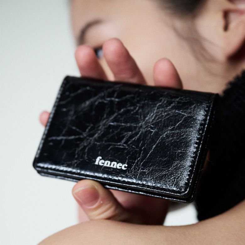 CRINKLE SOFT CARD CASE - BLACK