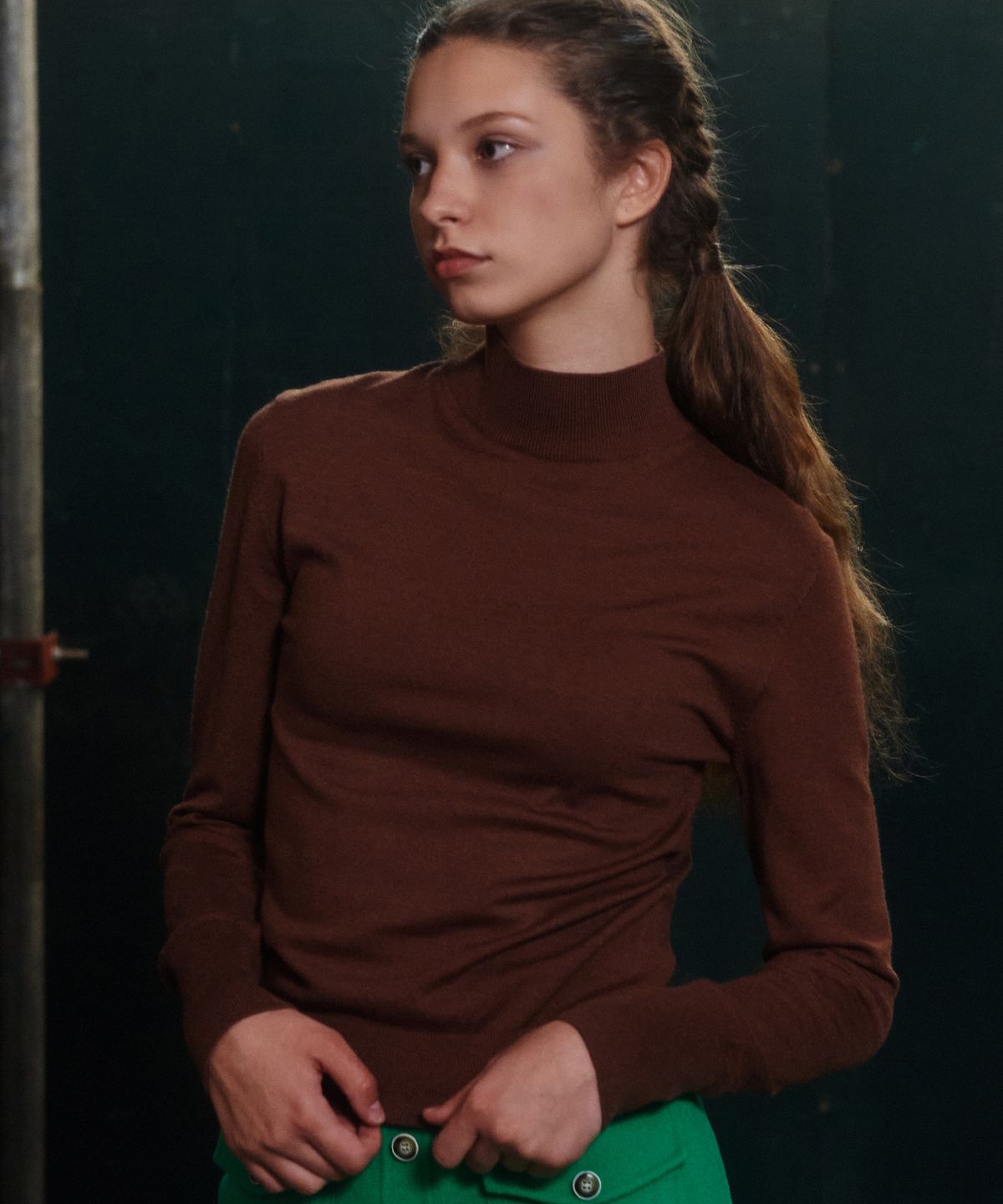 그린버터(GREENBUTTER) Standard Turtleneck Knit (Brown)
