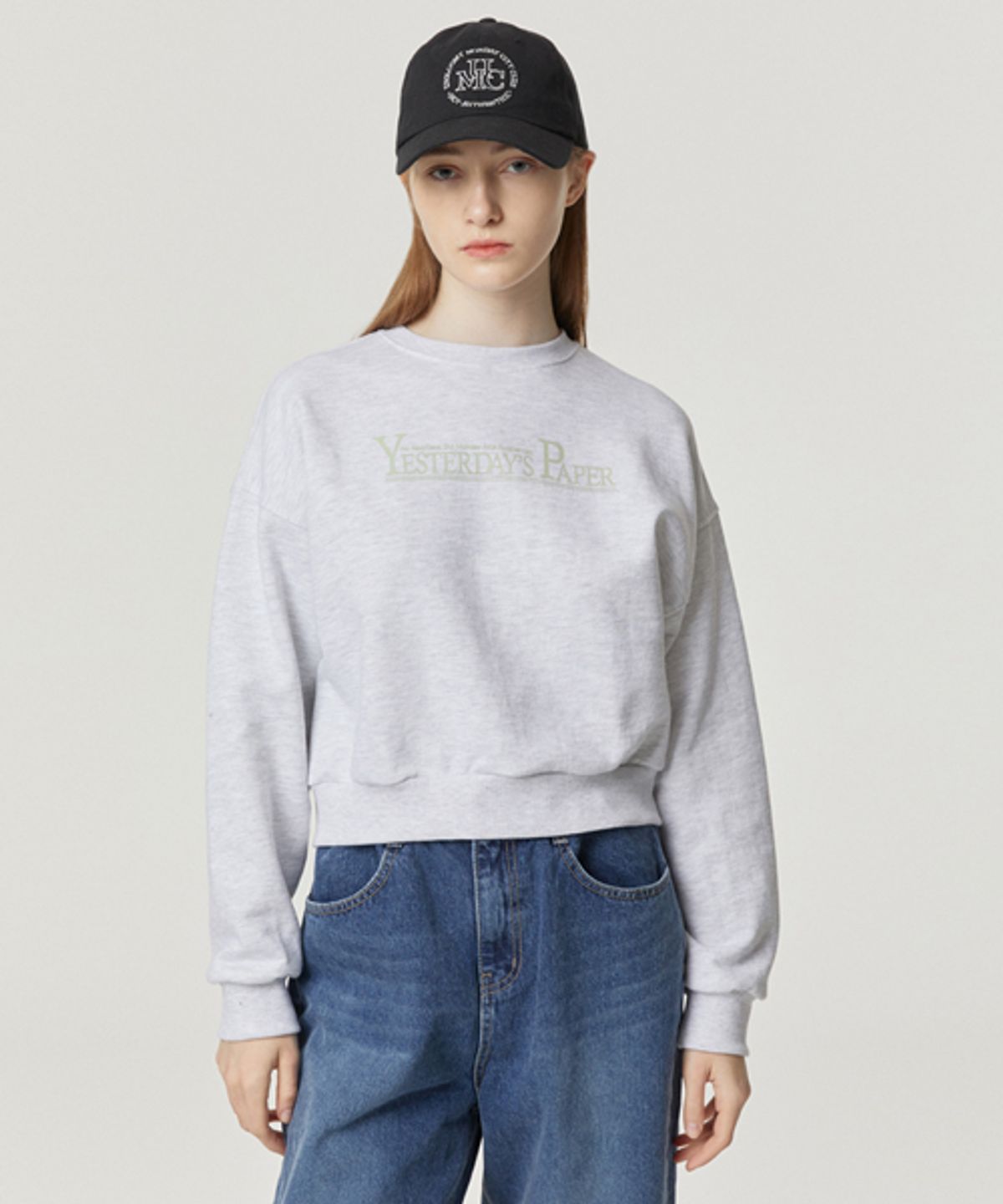 앤커버(NCOVER) YESTERDAYS PAPER CROP SWEATSHIRT-WHITE MELANGE