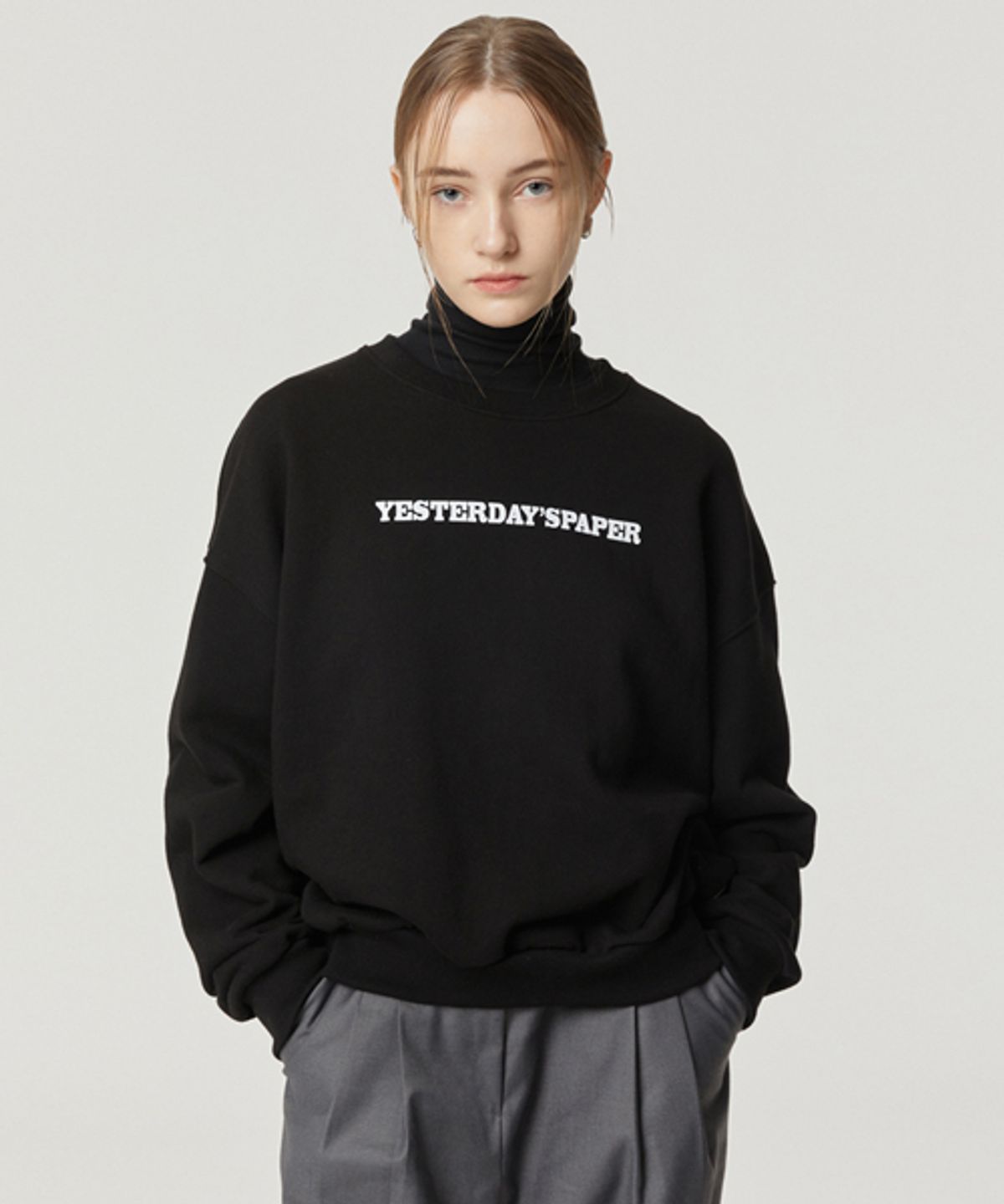 앤커버(NCOVER) YESTERDAYS PAPER LOGO SWEATSHIRT-BLACK