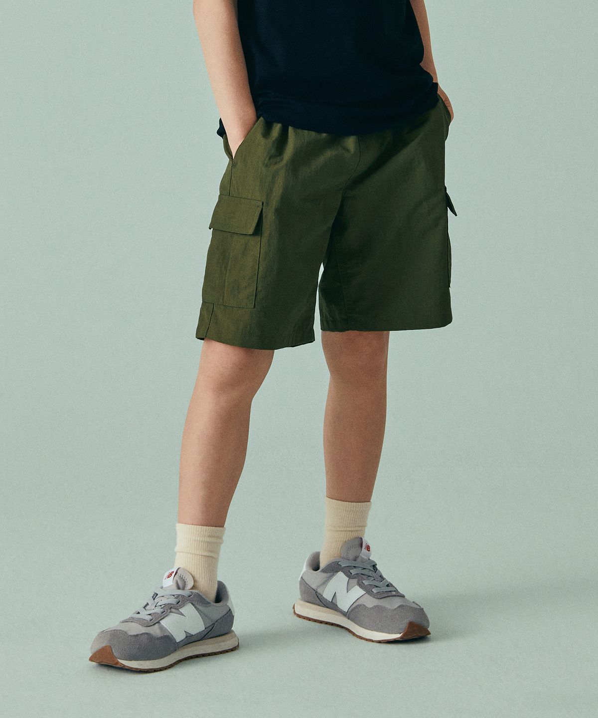 무신사 스탠다드 키즈(MUSINSA STANDARD KIDS) 나일론 벨티드 밴딩 카고 쇼츠 [올리브 그린]