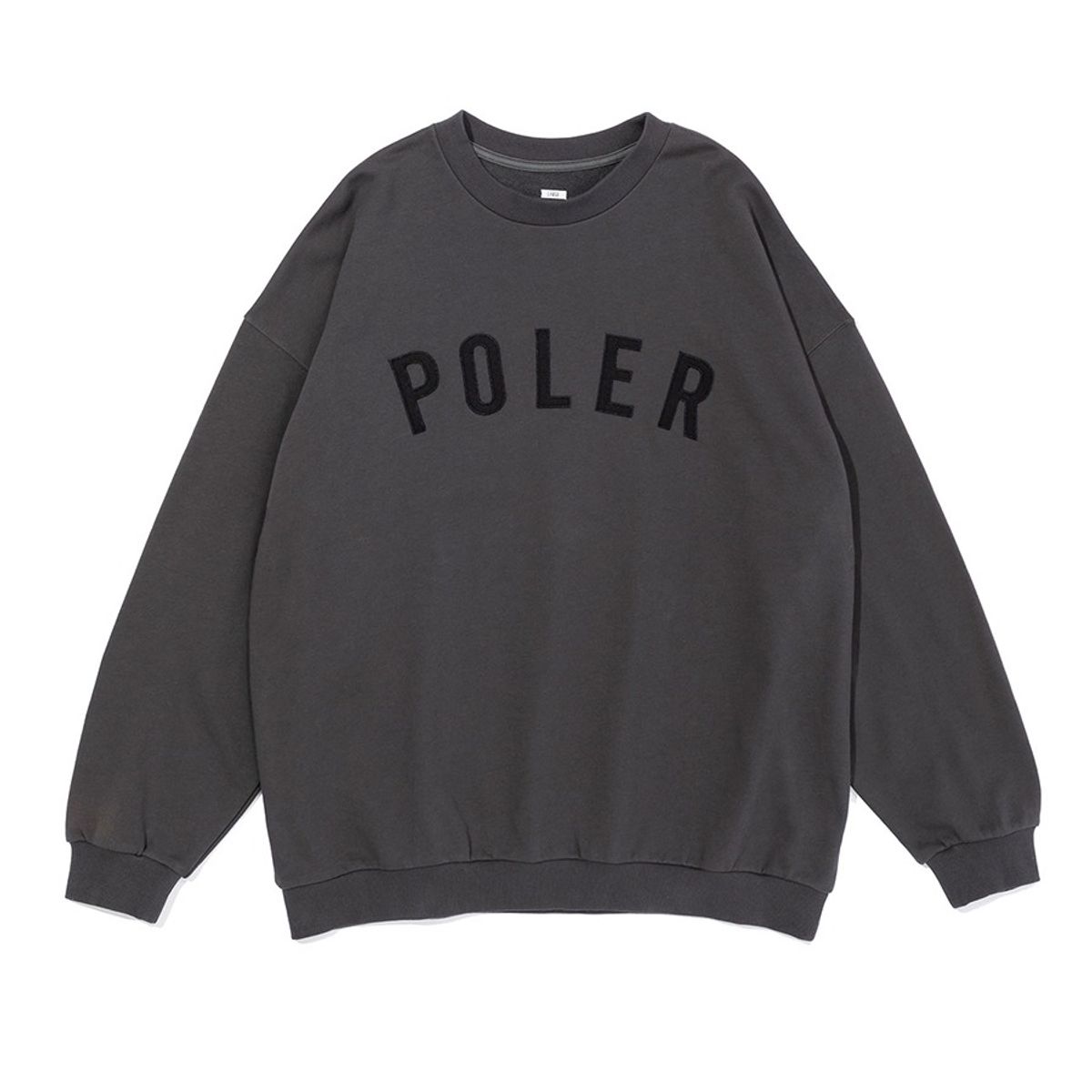 폴러스터프(POLERSTUFF) STATE APPLIQUE CREW CHARCOAL GRAY