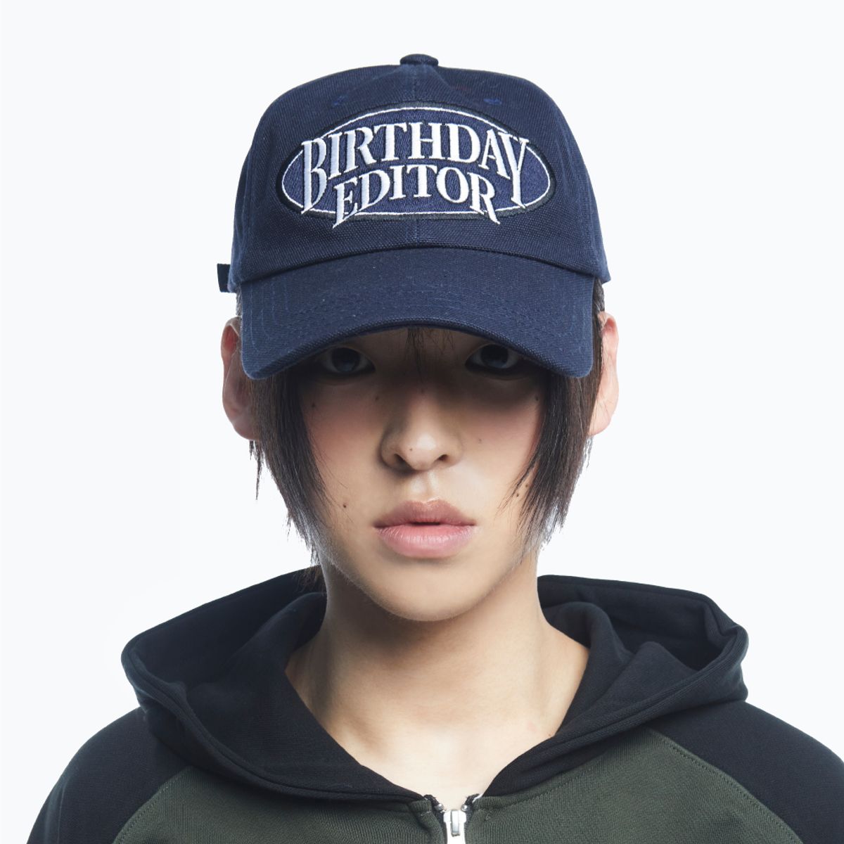 톰스벌스데이(TOM'S BIRTHDAY) 에디터 캠프캡 네이비