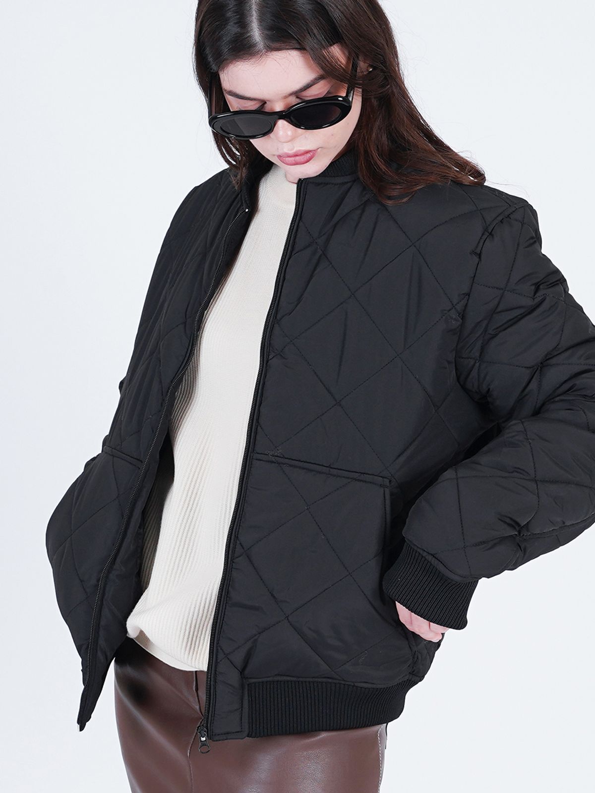챈세스노이(CHANCE'S NOI) Quilting Zip-up Down Jumper (Black)