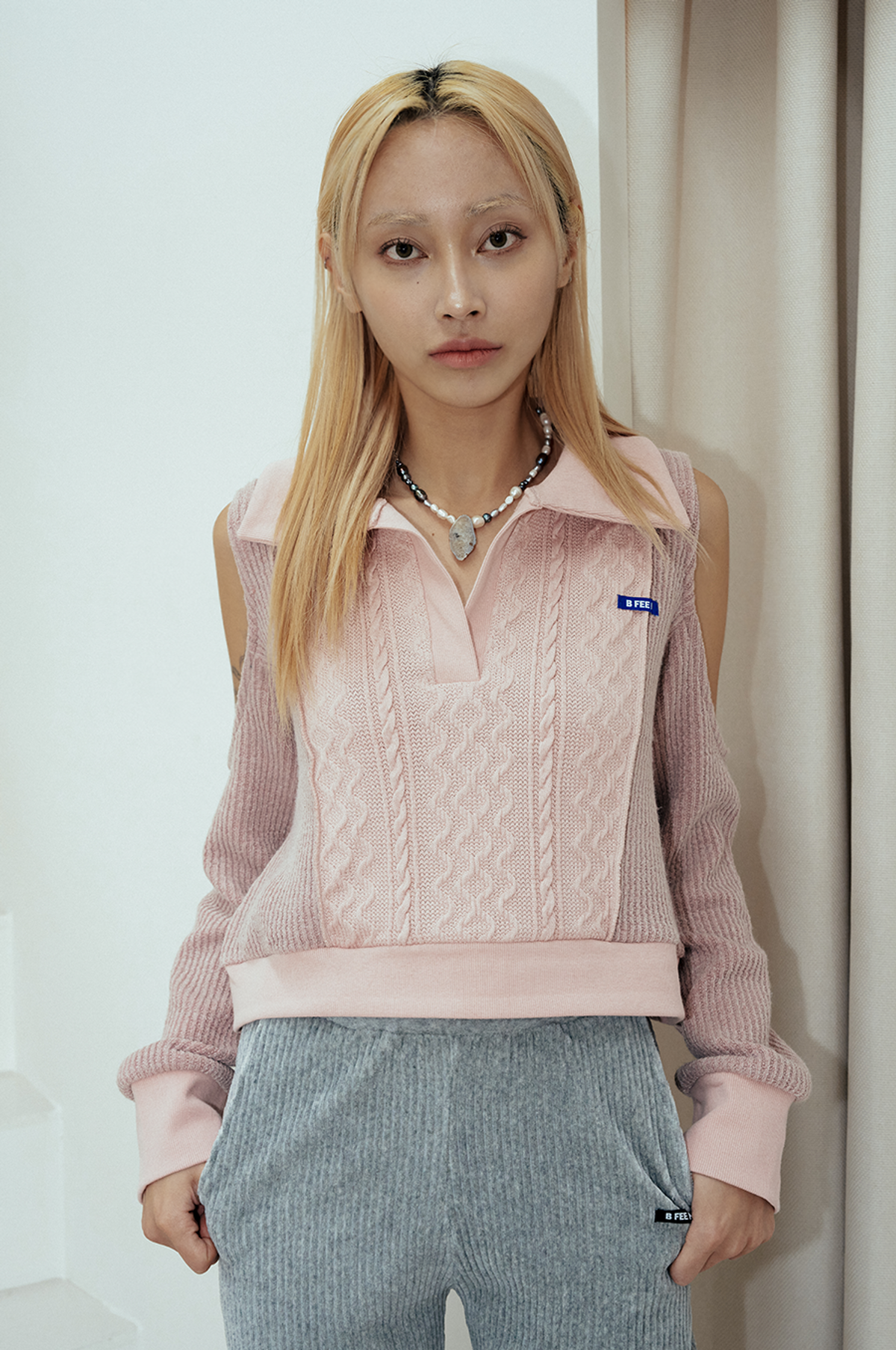 비피피(BFEEP) hole collar crop knit_pink