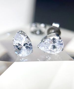 [남여공용] 써지컬스틸 크리스탈 물방울쉐입 귀걸이 / GBSE-049