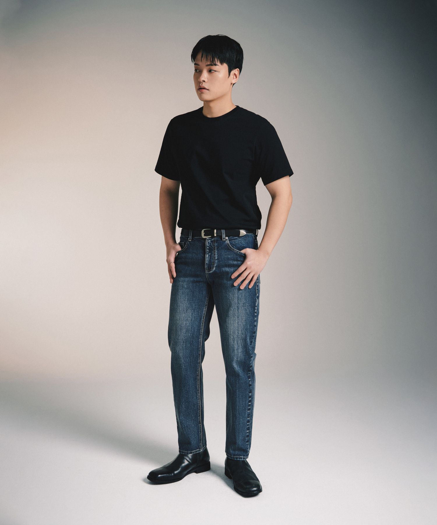 MUSINSA | MUSINSA STANDARD CONE Slim Crop Denim Pants