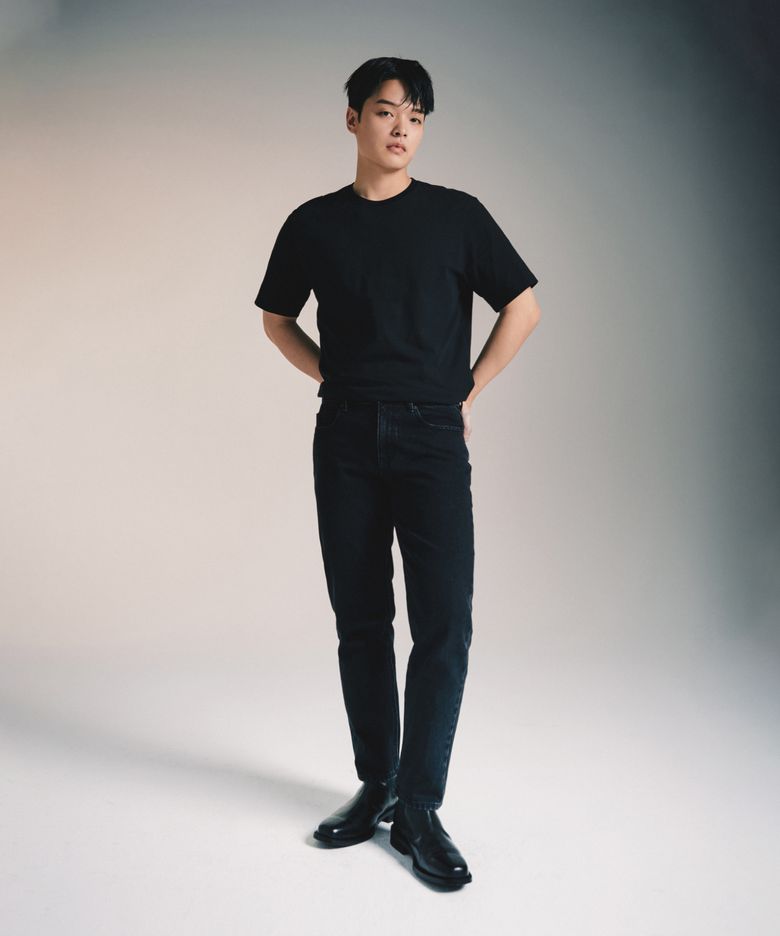 CONE 슬림 크롭 데님 팬츠 [워시드 블랙]