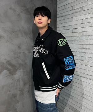 FUNKY TOWN BOMBER JACKET BLACK(CV2DSUJ240A)