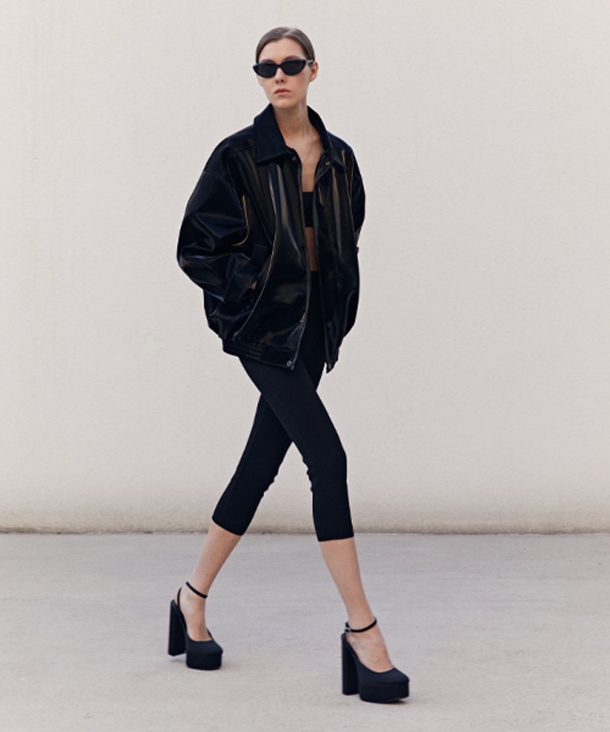 레이디 볼륨(LADY VOLUME) 9090 GLOSSY VEGAN LEATHER JACKET_BLACK
