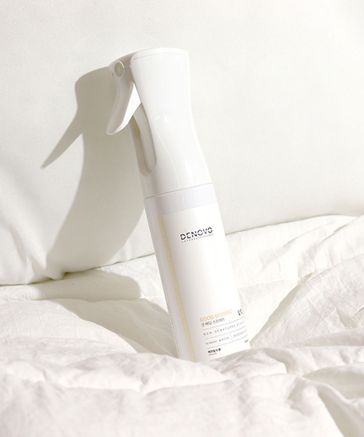 디노보(DENOVO) 굿베딩 안개분사 침구 스프레이 300ml 캐모밀크향
