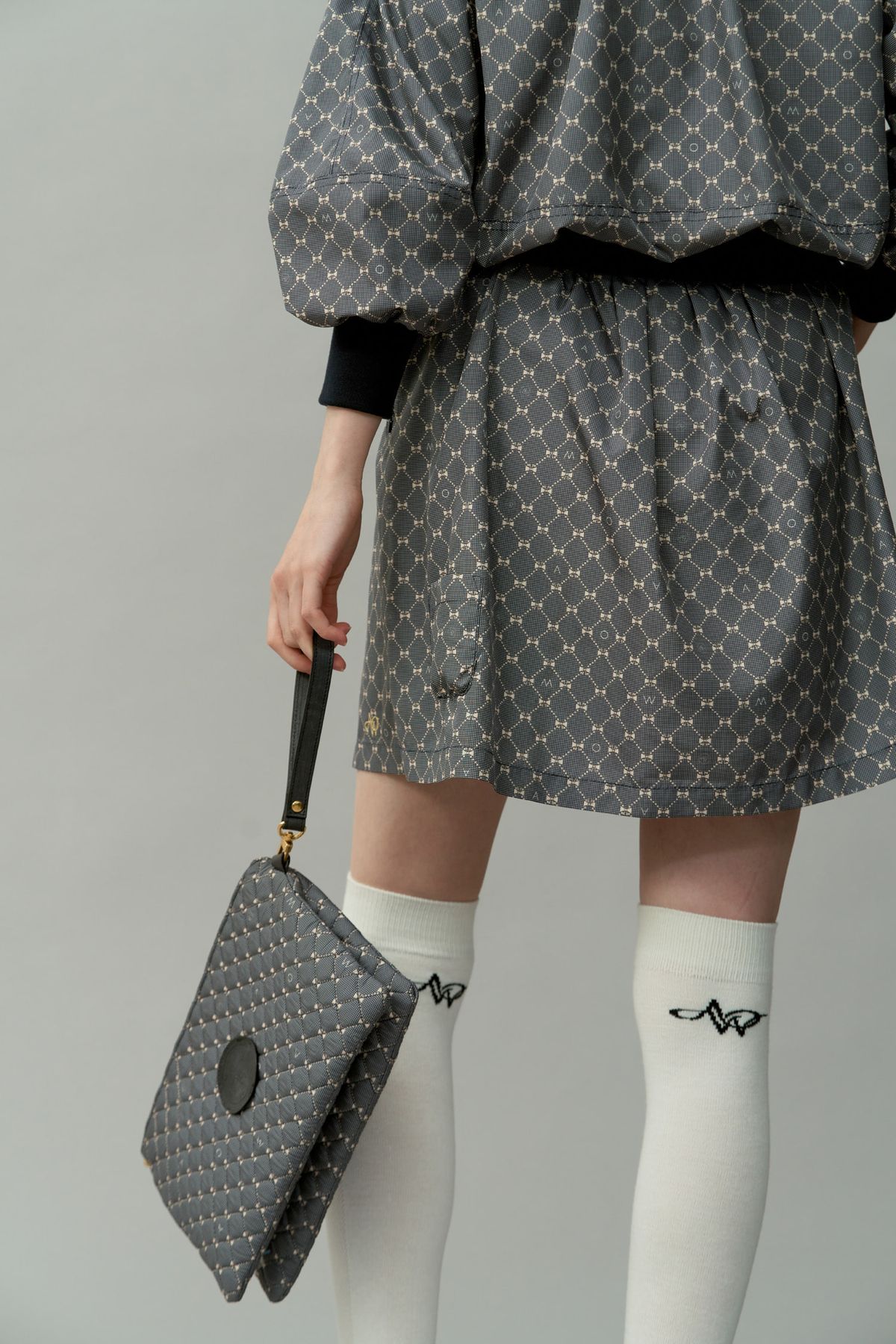 에이오더블유(AOW) PATTERN QUILTING POUCH