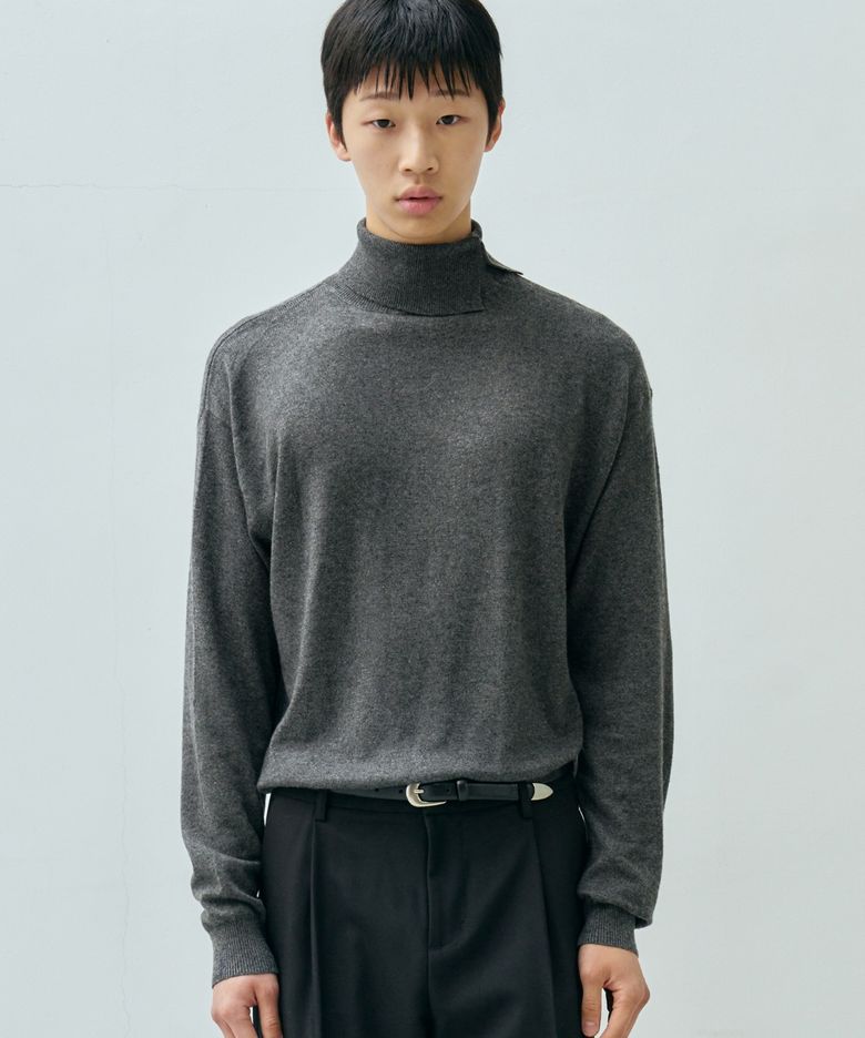캐시미어 벨르 터틀넥 니트 [차콜]