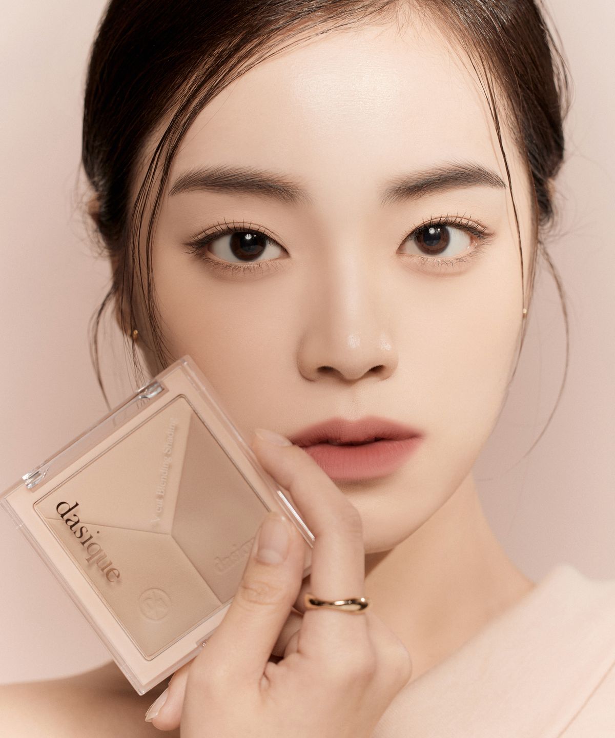 데이지크(DASIQUE) 브이컷 블렌딩 쉐딩