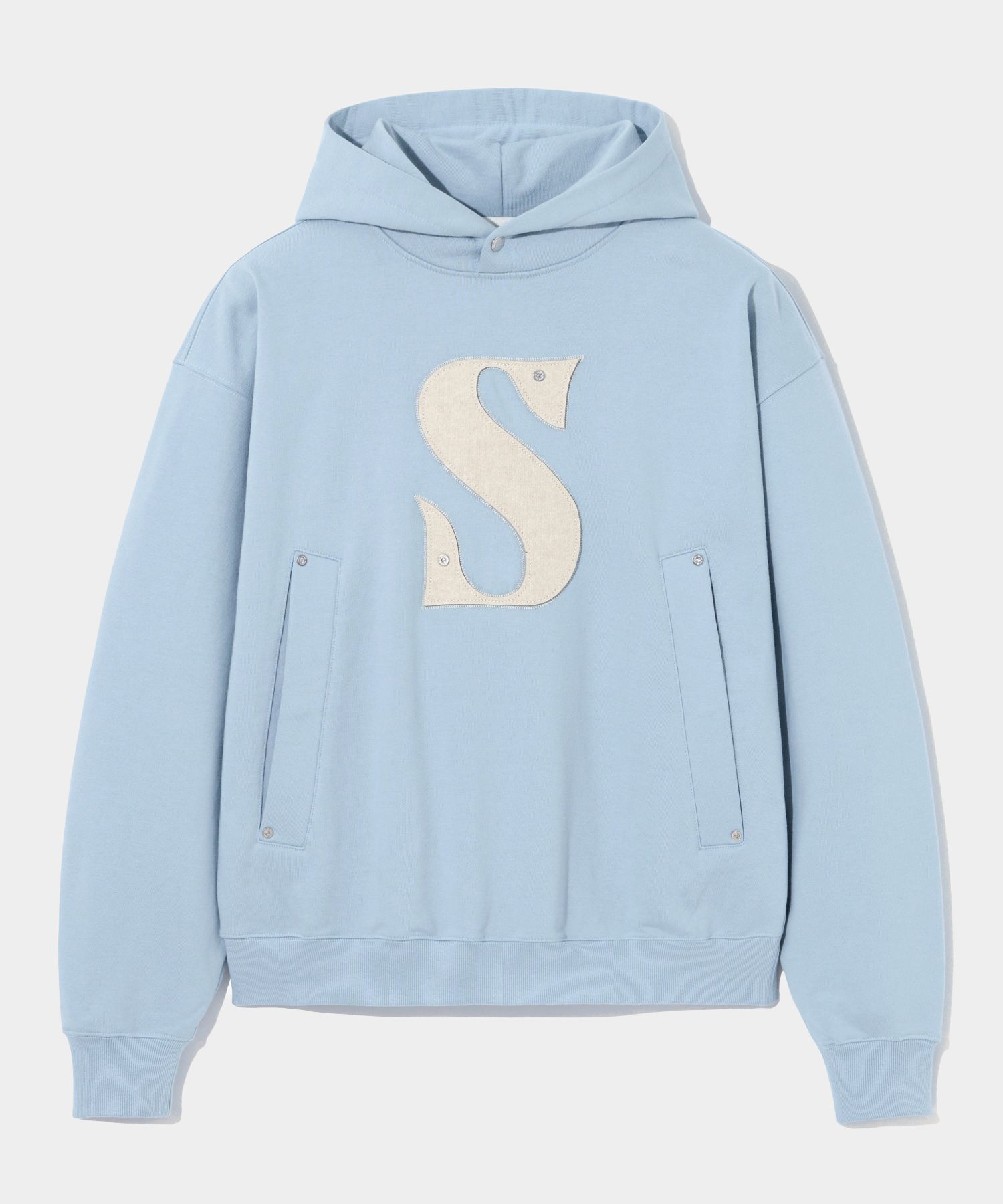 [SATUR] Rivet Applique Pocket Logo フーディー ☆送料込☆ ☆SATUR☆Rivet Applique Pocket Logo Hoodie☆送料・関税込