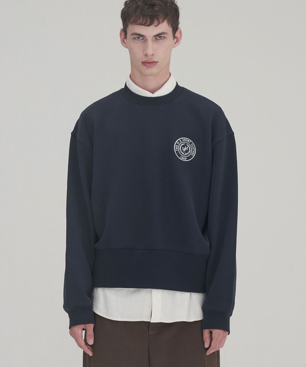 더블유엠씨(WMC) TSC CROP 스웻셔츠_NAVY