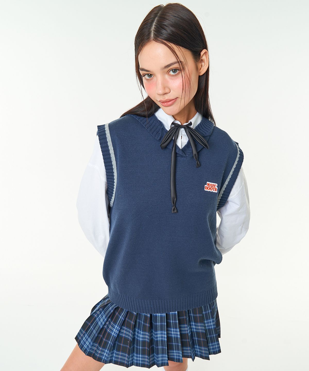 메인부스(MAINBOOTH) Original Logo Patch Knit Vest(NAVY)