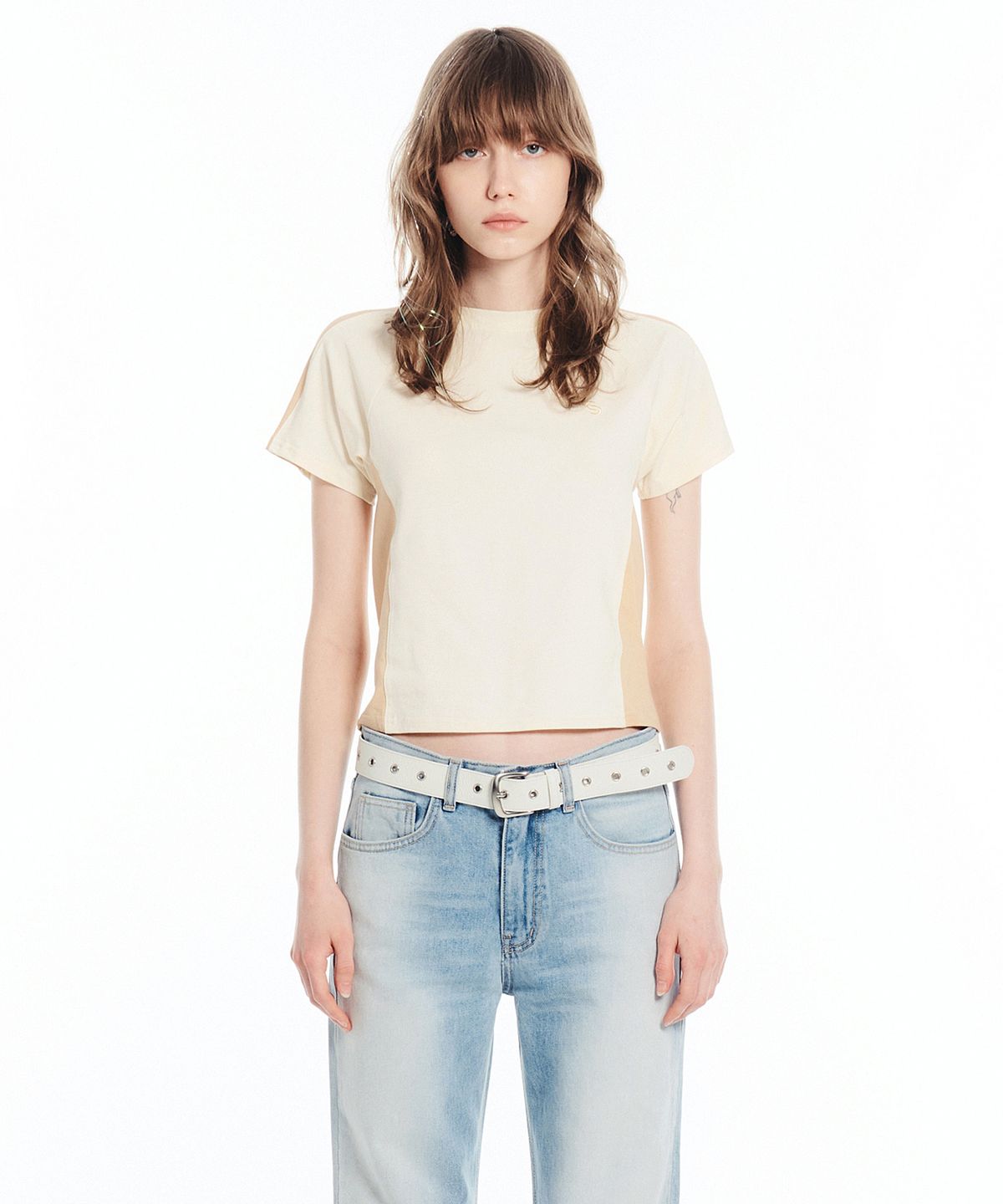세릭(CERRIC) RAGLAN LOGO HALF TOP / CREAM
