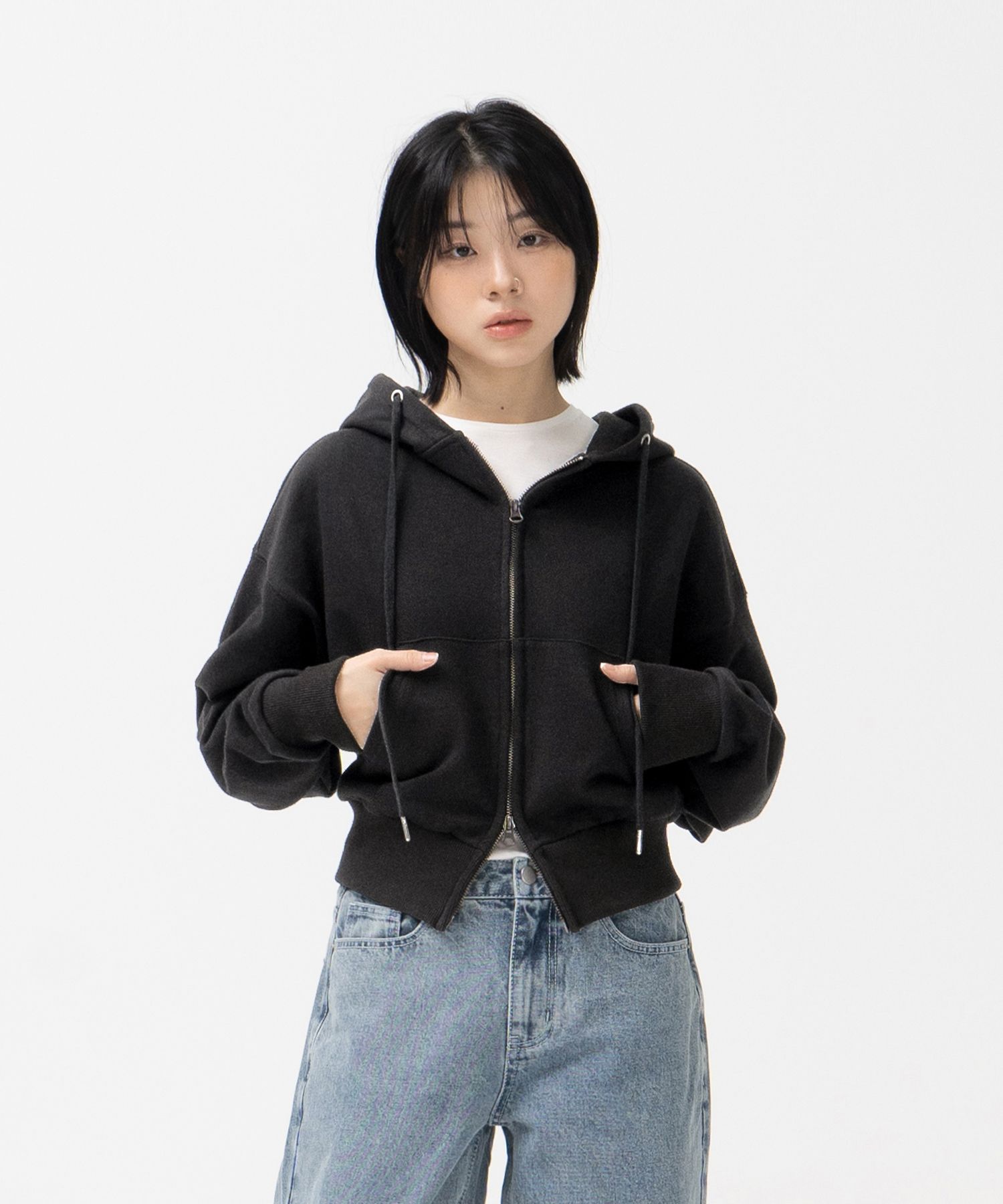 MUSINSA | TOFFEE 2WAY Cropped Sweat hooded Zip-up (BLACK)