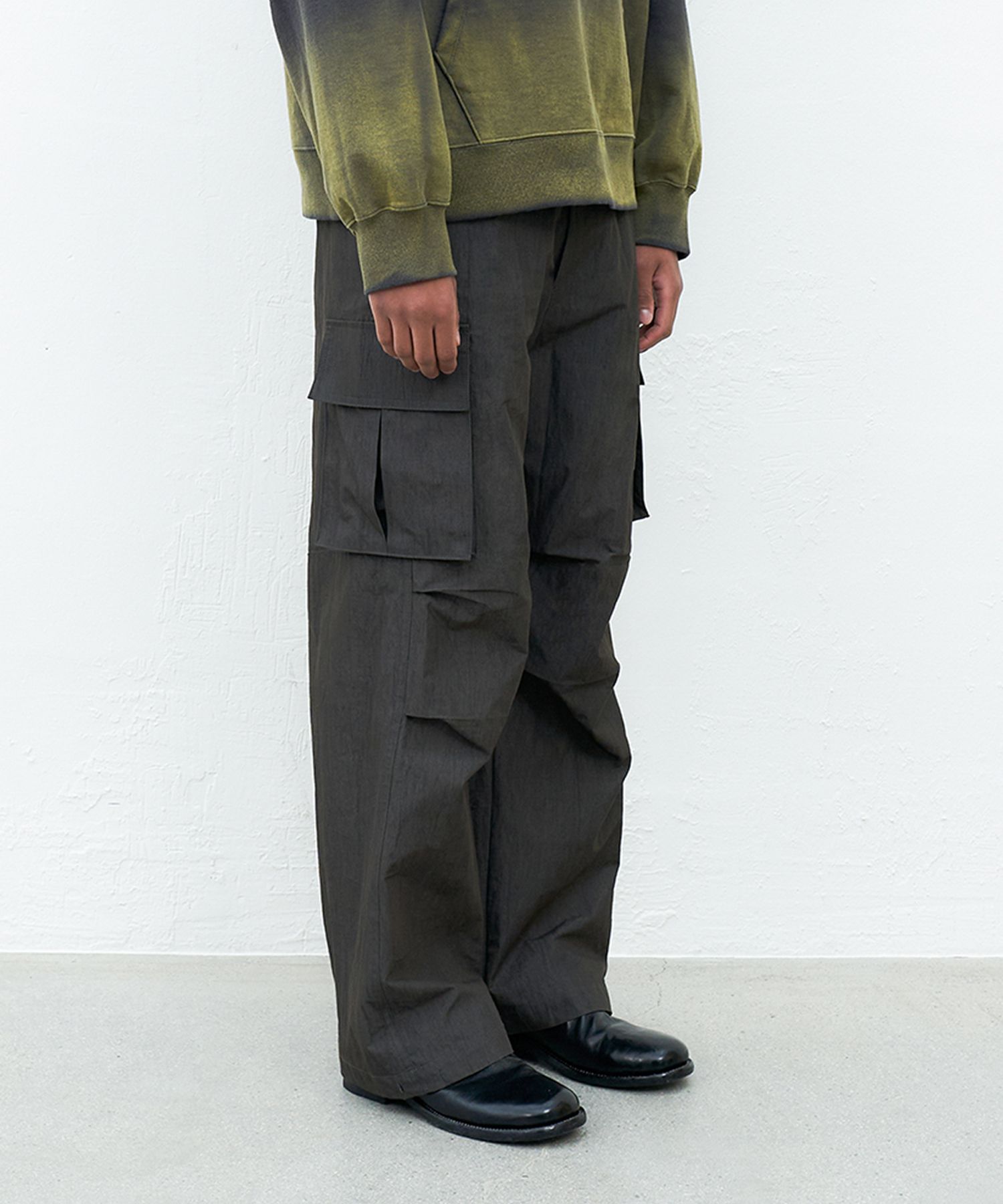 マツ MUSINSA公式 | BEARDED KID Beetle Utility Pants Charcoal