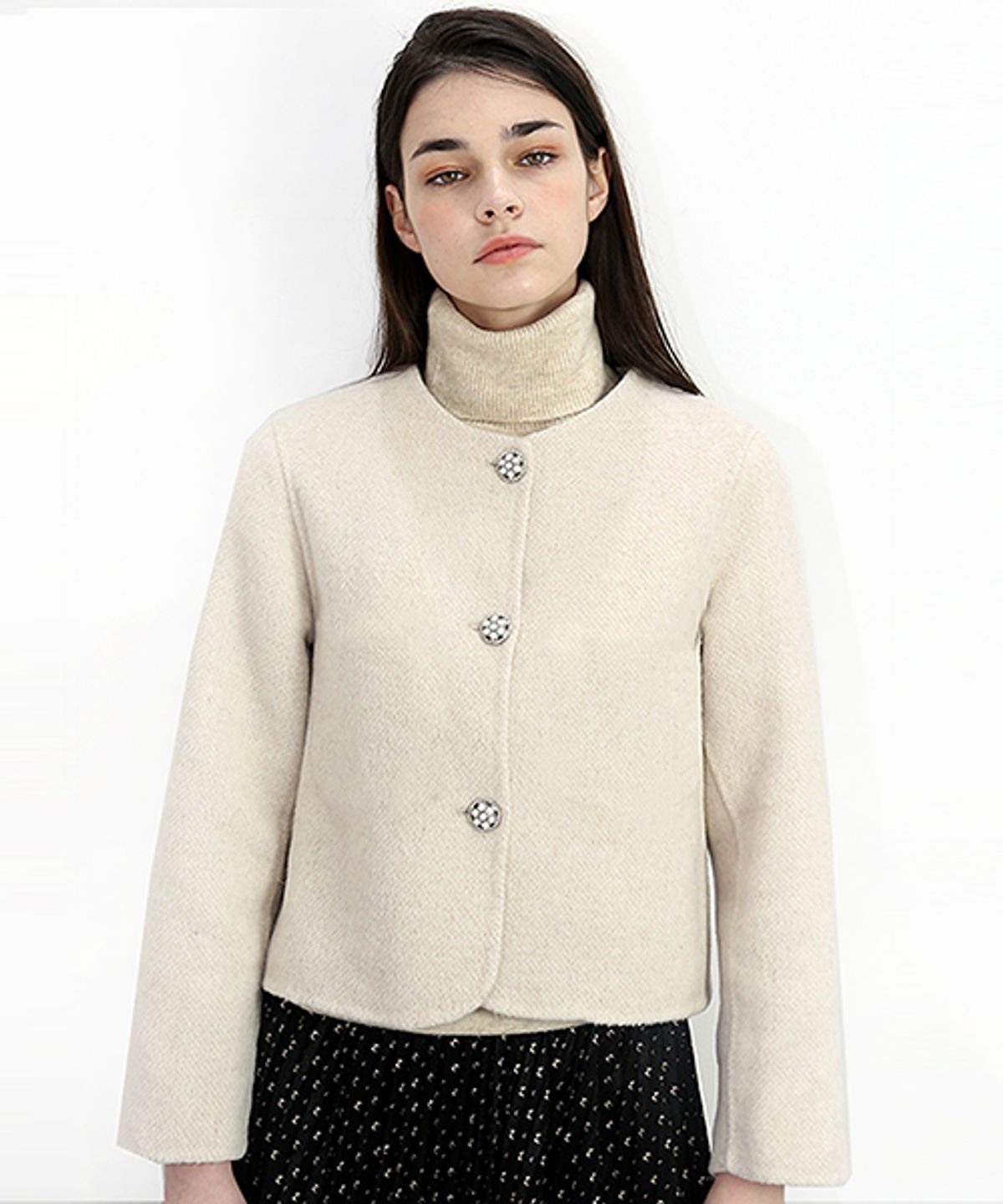 데미지니모닉(DAMAGE MNEMONIC) 진주버튼 핸드메이드 크롭 크림 자켓_ Handmade Crop Cream JK