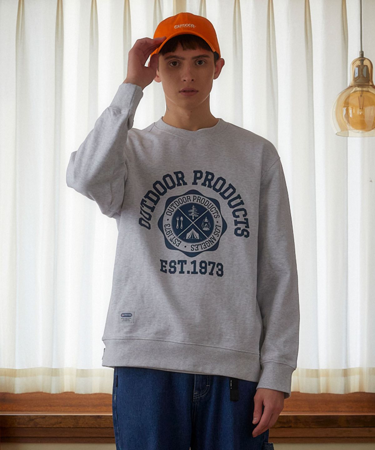 아웃도어 프로덕츠(OUTDOOR PRODUCTS) 바시티 로고 스웻셔츠 VARSITY LOGO SWEATSHIRT