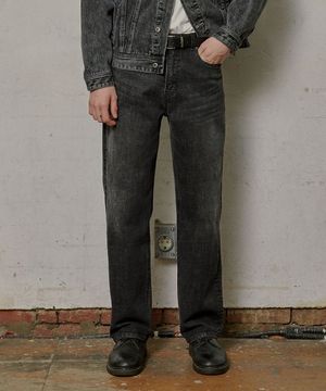 크리서트 7510 위스커 스트레이트핏 블랙 데님팬츠