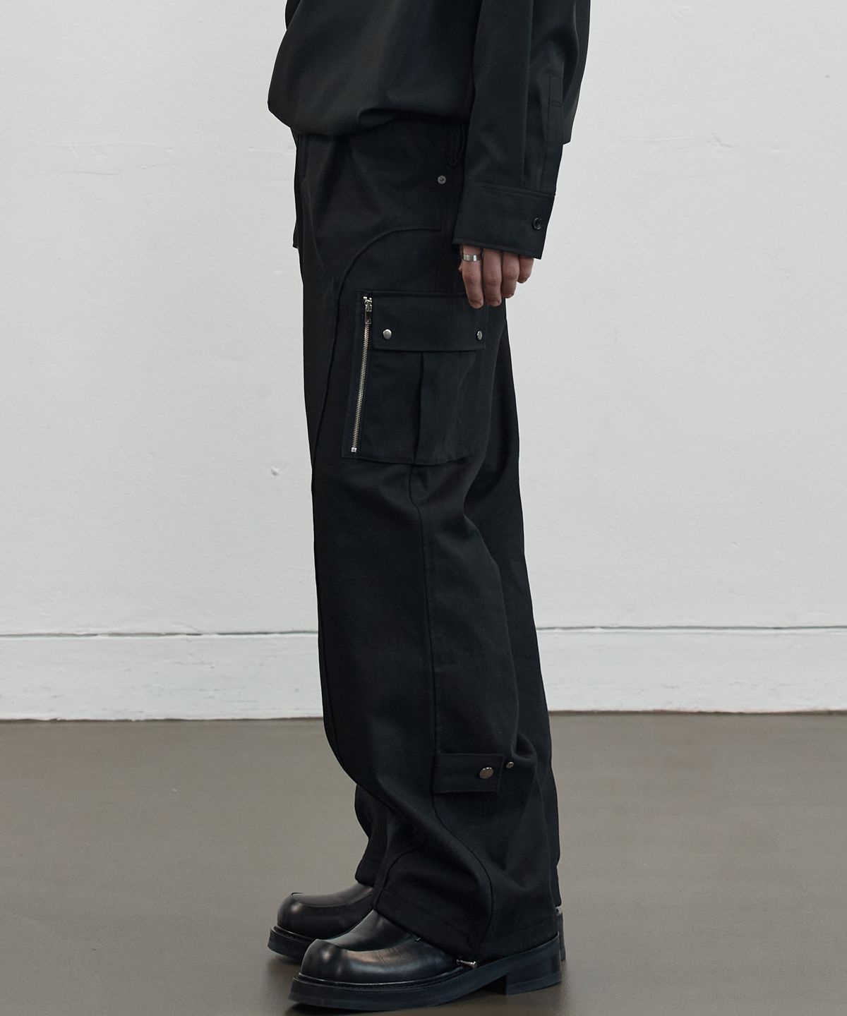 MUSINSA STANDARD MEN'S_ワイドオフィサーパンツ_5色 Shop Pants at MUSINSA