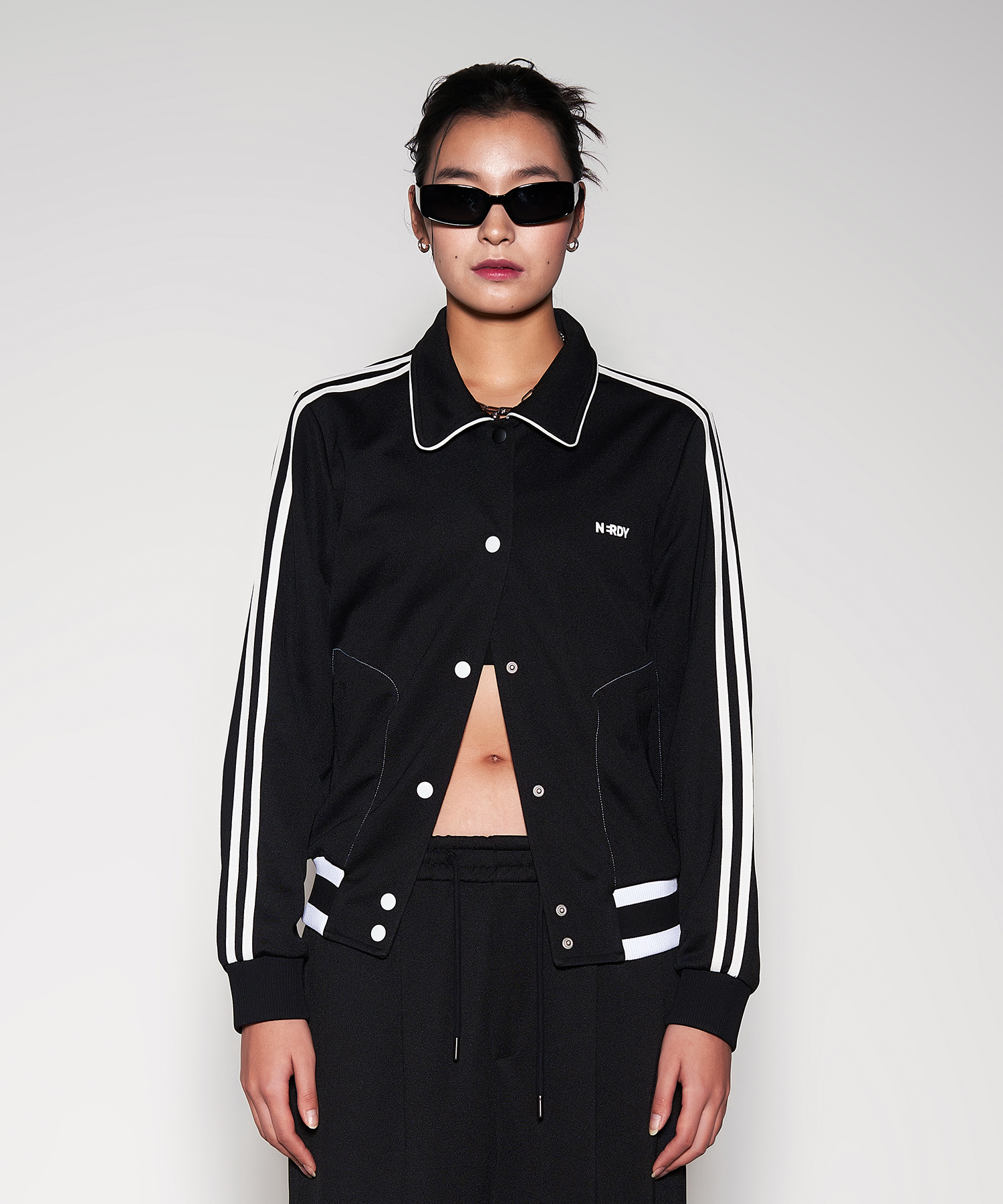 さらに100円引き◆NERDY◆VARSITY TRACK JACKET MUSINSA公式 | NERDY Varsity Track Jacket Black