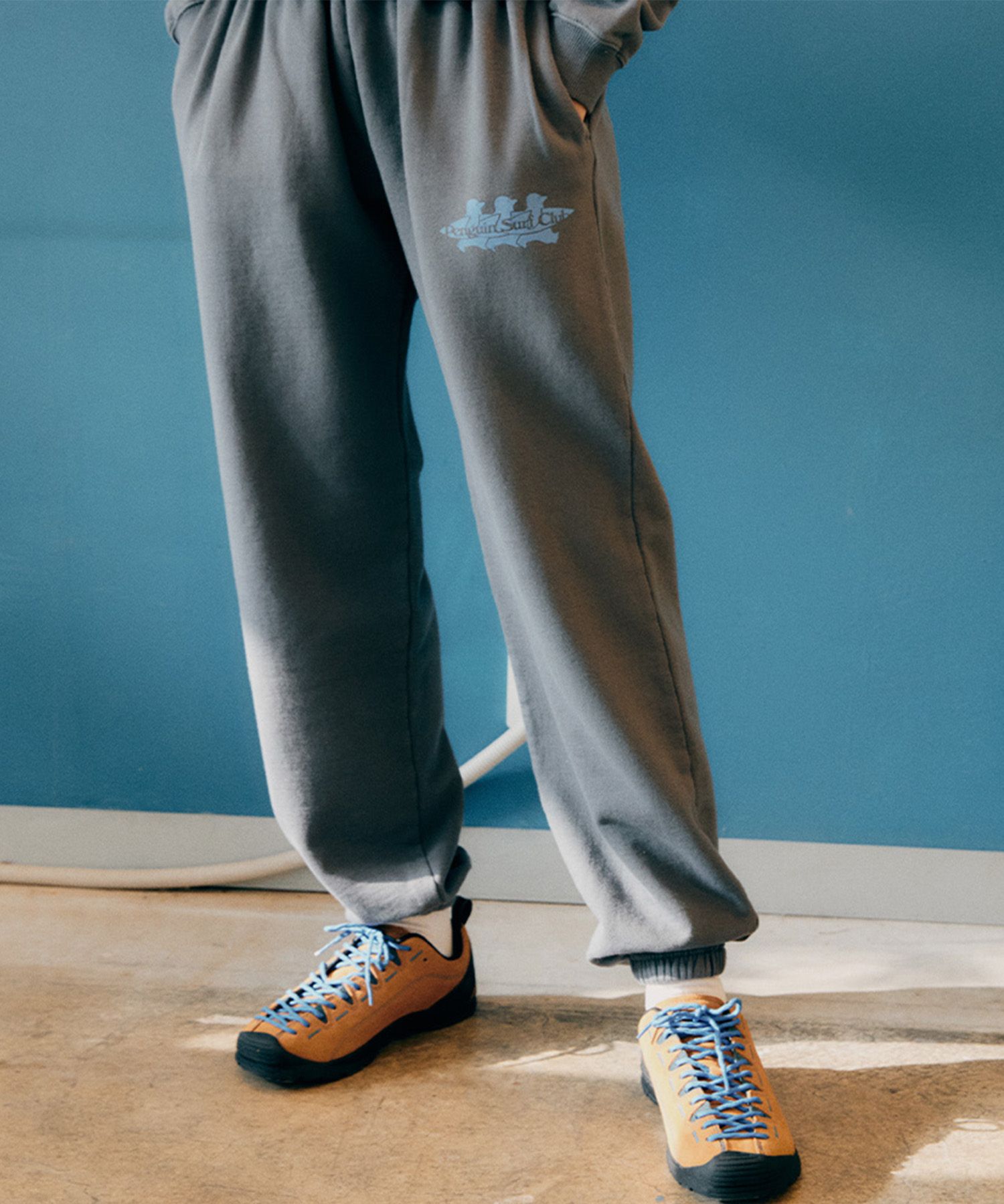 MUSINSA BIGWAVE COLLECTIVE PENGUIN SURF CLUB SWEATPANTS WOMENS