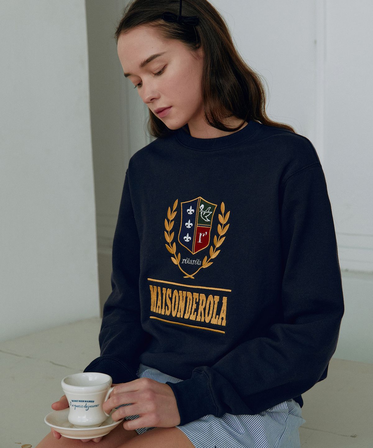 로라로라(ROLAROLA) PREPPY LOGO SWEATSHIRTS NAVY