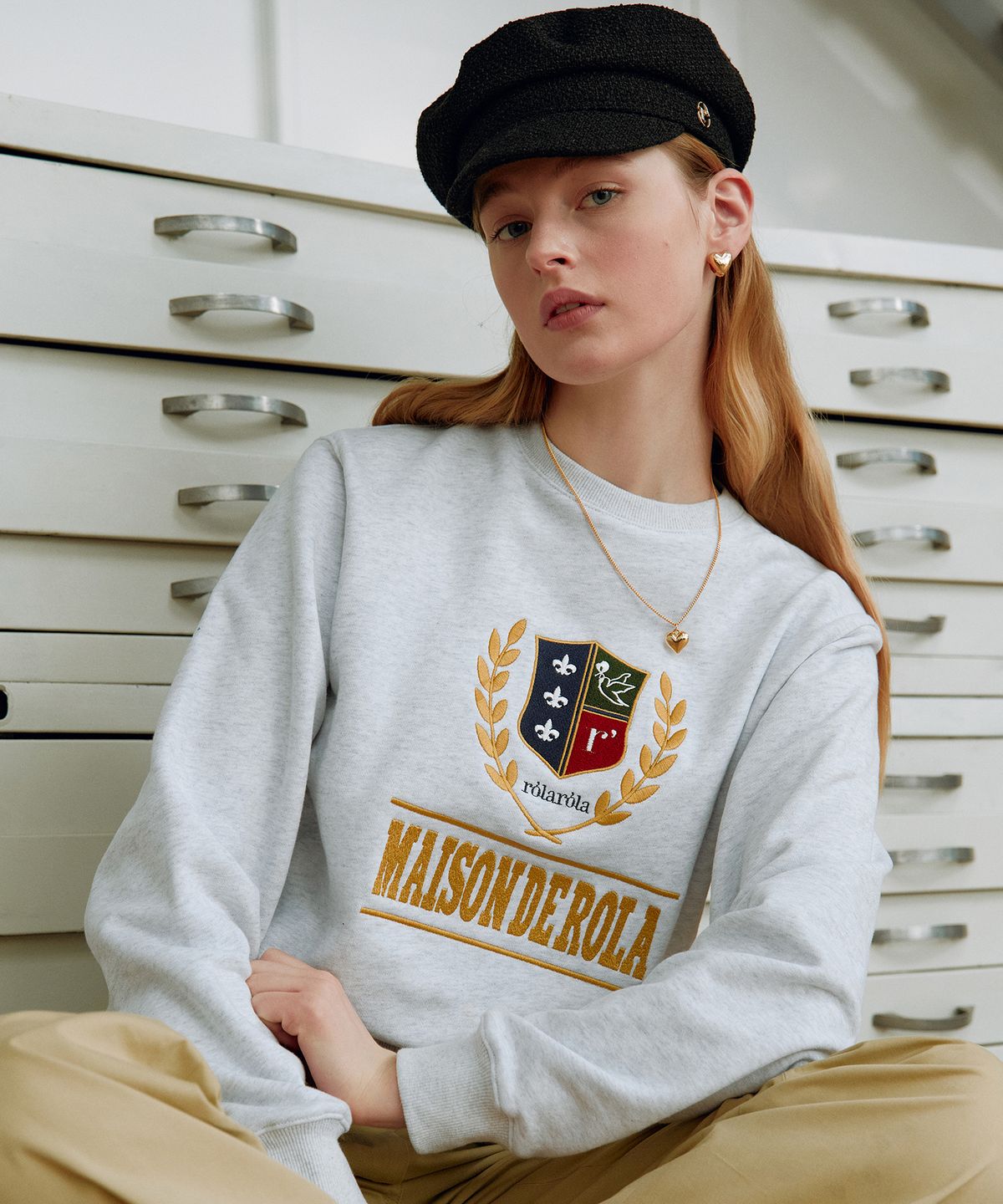 로라로라(ROLAROLA) PREPPY LOGO SWEATSHIRTS MELANGE GRAY