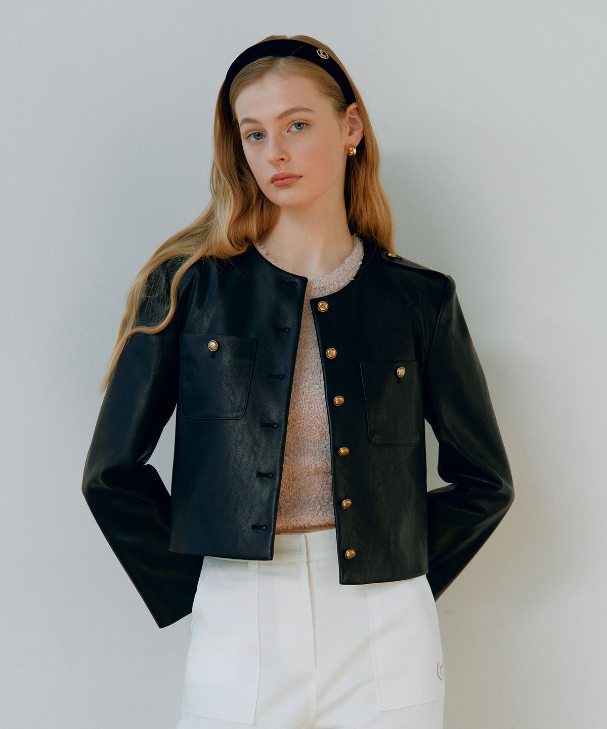 로라로라(ROLAROLA) GOLD BUTTON LEATHER SHORT JACKET BLACK